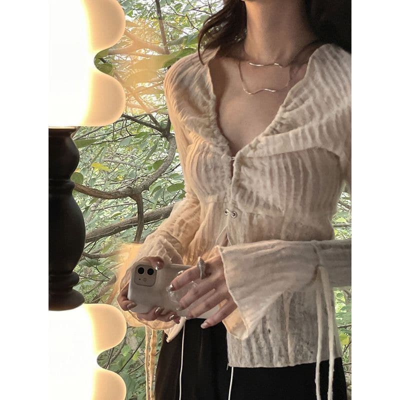 봄 새로운 ins 레트로 디자인 센스 작은 대중 펌프 로프 레이스업 주름 여성 셔츠 몸매 가꾸기 부드러운 품격 맨위 상세 이미지 1