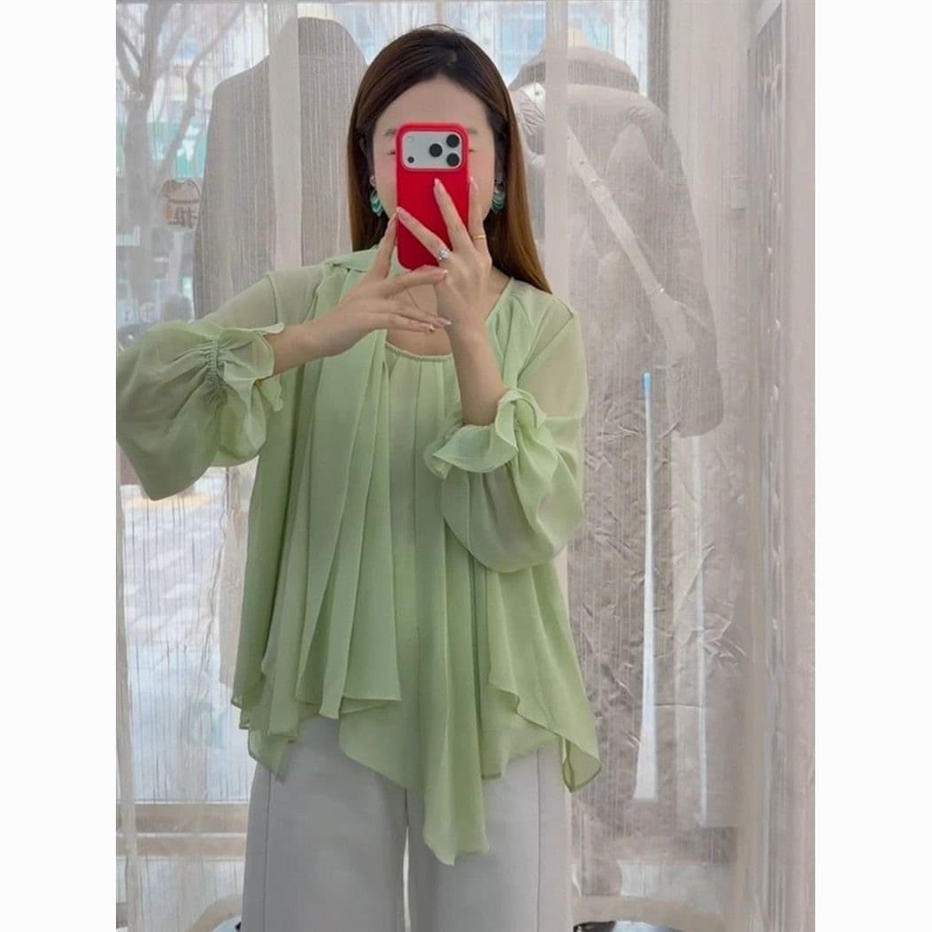 2026 년 새로운 고유 한 아름다운 달콤함 품격 요정 가스 펄럭 이는 단색 불규칙 도루 센스 슬림해 보이는 셔츠 여름 상세 이미지 1