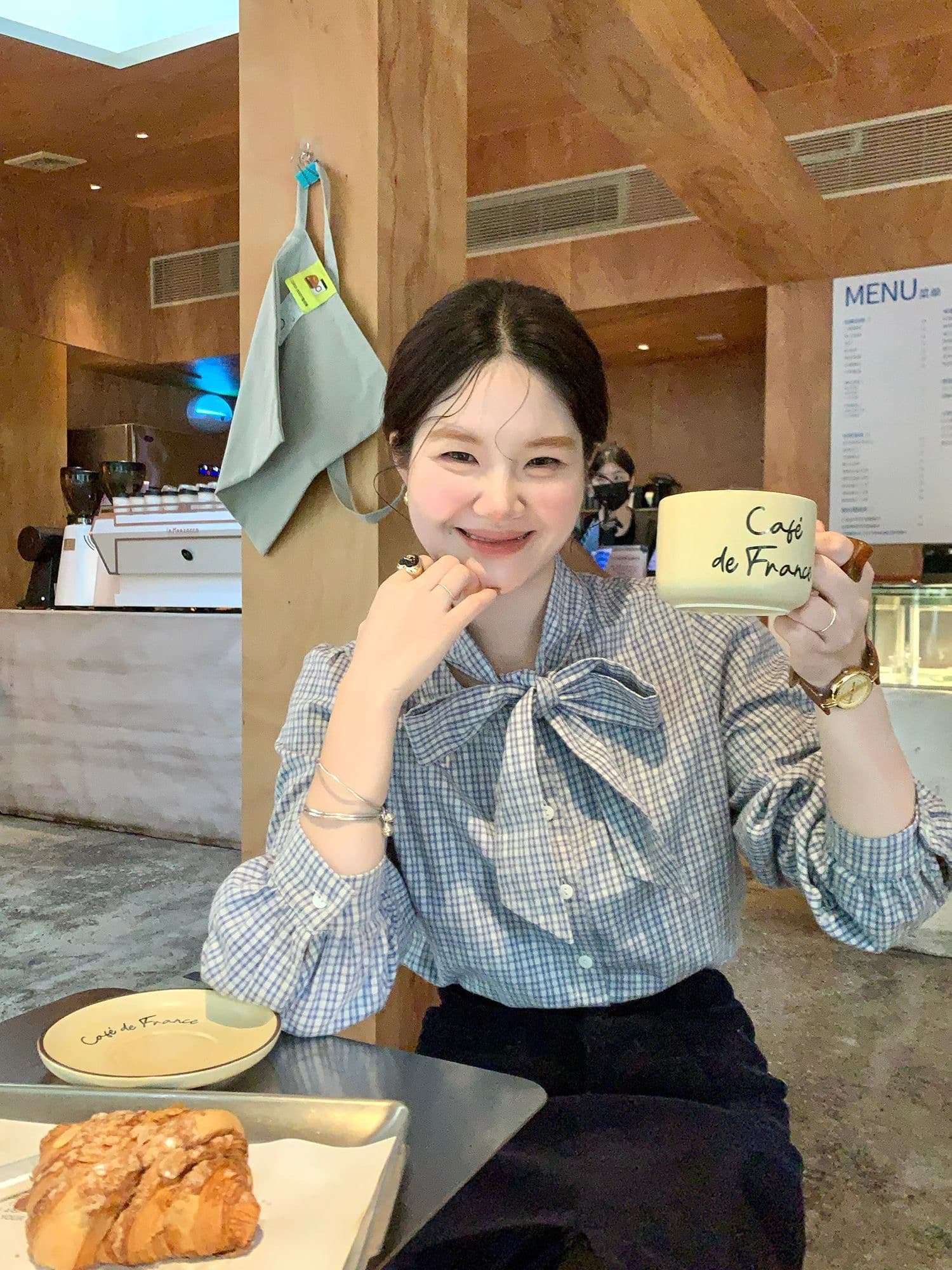 한국 스타일 나비 매듭 스트랩 파란색 격자 무늬 셔츠 레이스업 맨위 여성 긴 소매 가을 겨울 만나는 셔츠 외출용 고급 상세 이미지 7