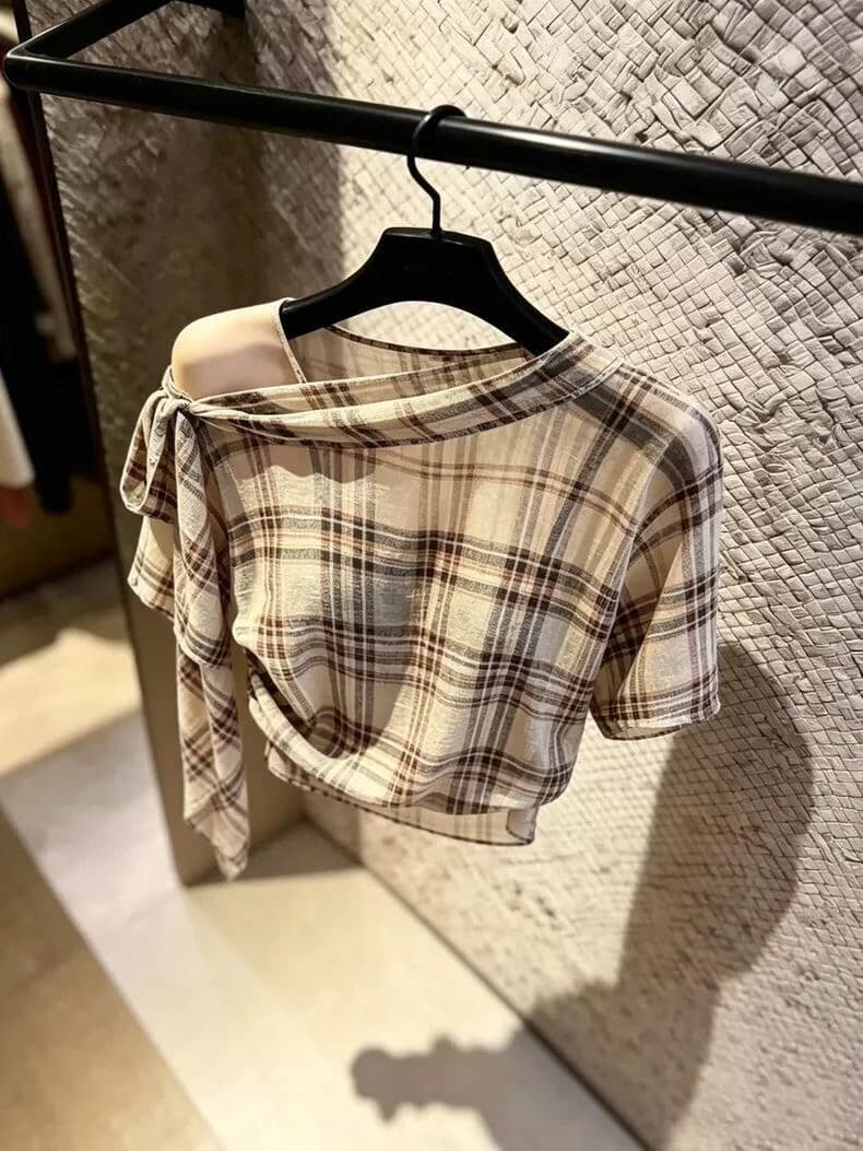 디자인 센스 우아한 체크무늬 반팔 여성 셔츠 여름 새로운 작은 대중 Chic 패션 품격 오프숄더 레이스업 맨위 이미지 4