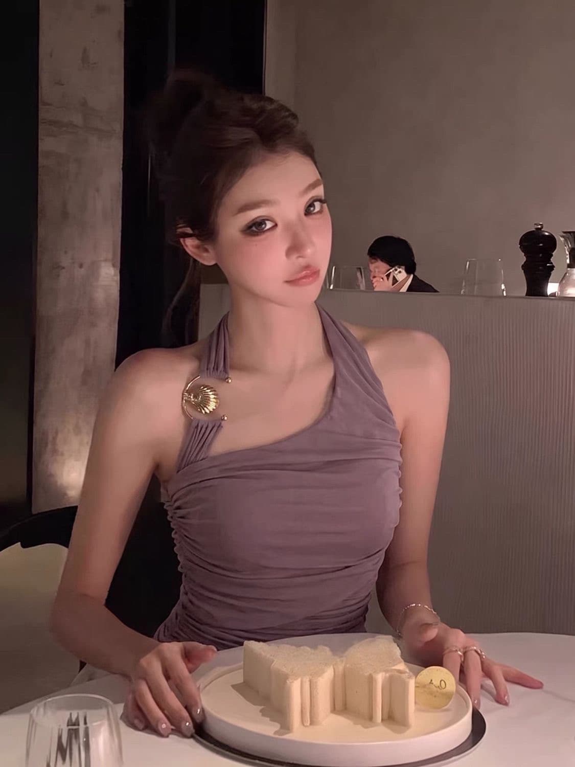 한 부서 순수한 욕망 조개 금속 버클 행침 목 보라색 조끼 여성 여름 새로운 디자인 센스 주름 민소매 맨위 트렌디 상세 이미지 2