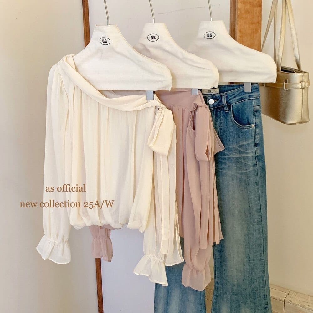 부드러운 바람 섹시함 비스듬한 칼라 오프숄더 긴팔 쉬폰 블라우스 루즈핏 슬림해 보이는 작은 대중 디자인 센스 나비 매듭 꽃밭 맨위 상세 이미지 2