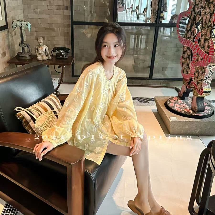 2025 봄 여름 새로운 프랑스식 레트로 고급 센스 프린트 작은 데이지 루즈핏 슬림해 보이는 셔츠 폭발 맨위 작은 셔츠 이미지 3