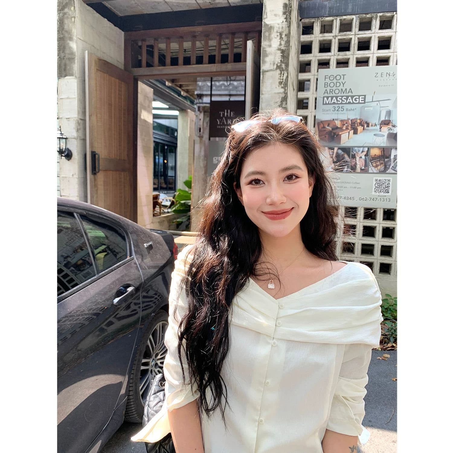 오프숄더 화이트 여성 셔츠 조기 봄 새로운 긴팔 맨위 디자인 센스 작은 대중 셔츠 상세 이미지 2
