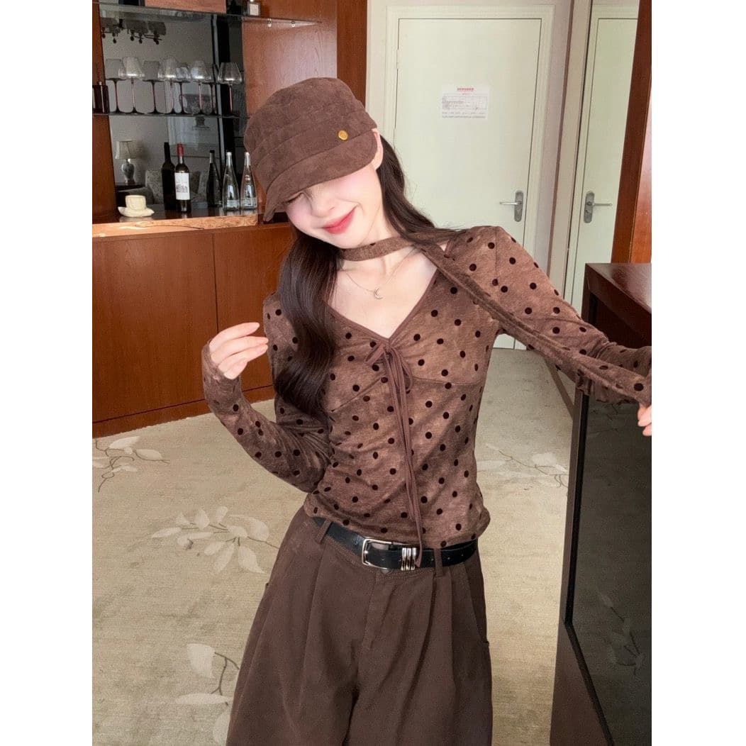 새로운 레트로 도트 무늬 레이스업 티셔츠 가을 몸매 가꾸기 긴팔 프랑스식 슬림해 보이는 만나는 맨위 커피 색상 이미지 4