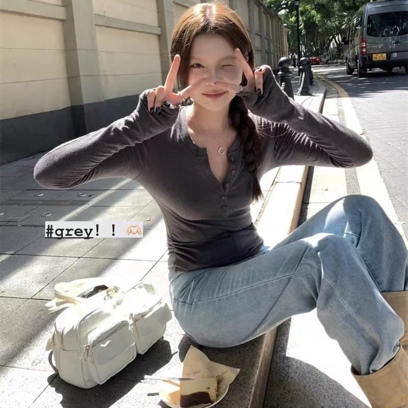 보라색 긍정적 인 어깨 긴팔 티셔츠 여성 몸매 가꾸기 2023 새로운 봄 가을 타이트 기본 셔츠 작은 키 쇼트 스타일 맨위 이미지 2