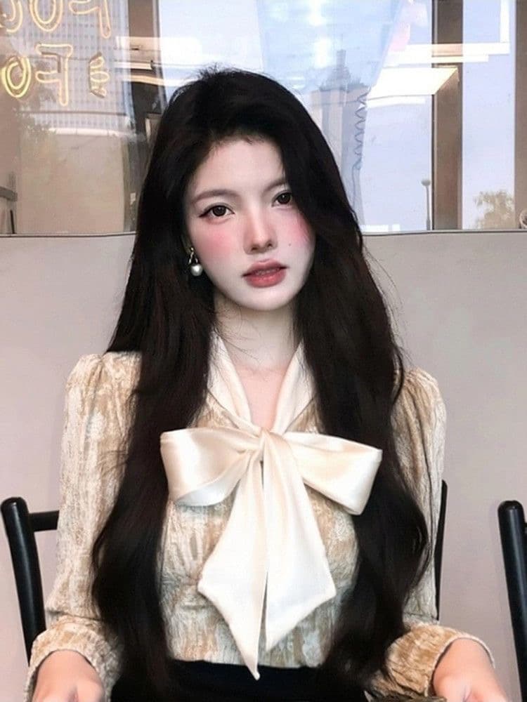 가을 겨울 새로운 디자인 센스 아름다운 자이언트 잘 생긴 인사이드 잡아라. 의류 고급 센스 샴페인 나비 매듭 벨벳 여성 셔츠 이미지 2
