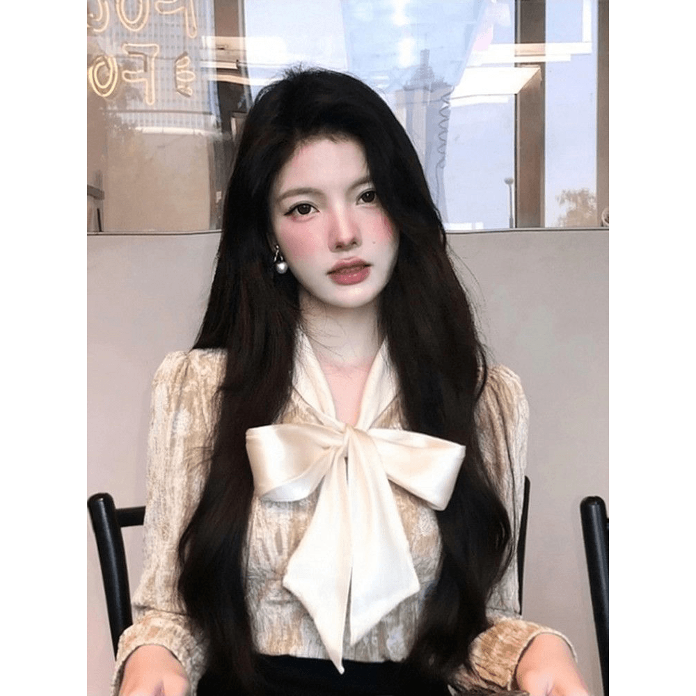 가을 겨울 새로운 디자인 센스 아름다운 자이언트 잘 생긴 인사이드 잡아라. 의류 고급 센스 샴페인 나비 매듭 벨벳 여성 셔츠 이미지 5