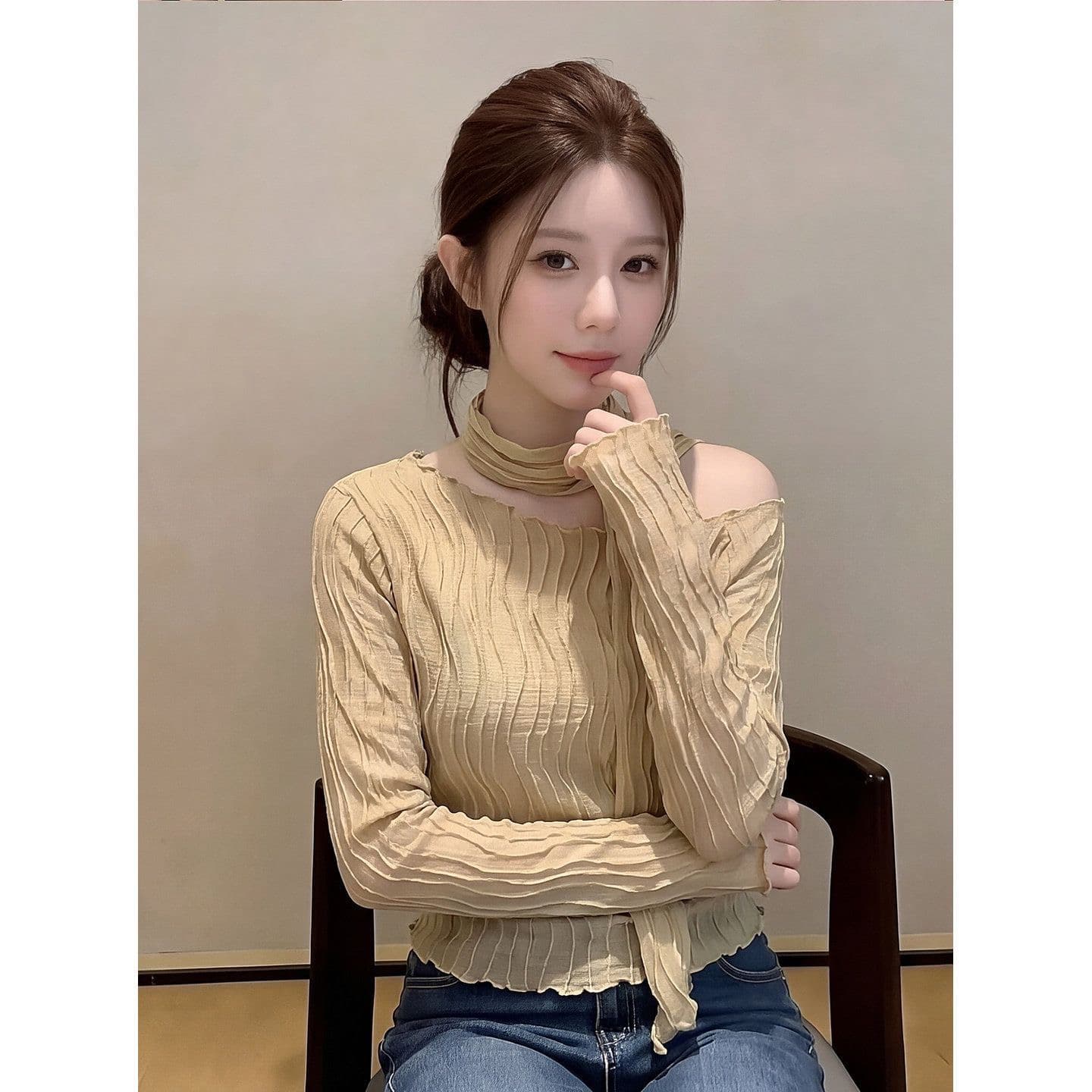 물결 무늬 질감 주름 긴팔 망사 티셔츠 여성 이른 가을 새로운 디자인 센스 불규칙 품격 만나는 맨위 이미지 3