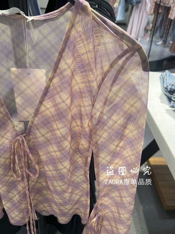 자외선 차단 오픈 가디건 여성 여름 새로운 핫걸 바람 몸매 가꾸기 V넥 통기성 망사 체크무늬 셔츠 얼음 실크 재킷 맨위 이미지 4