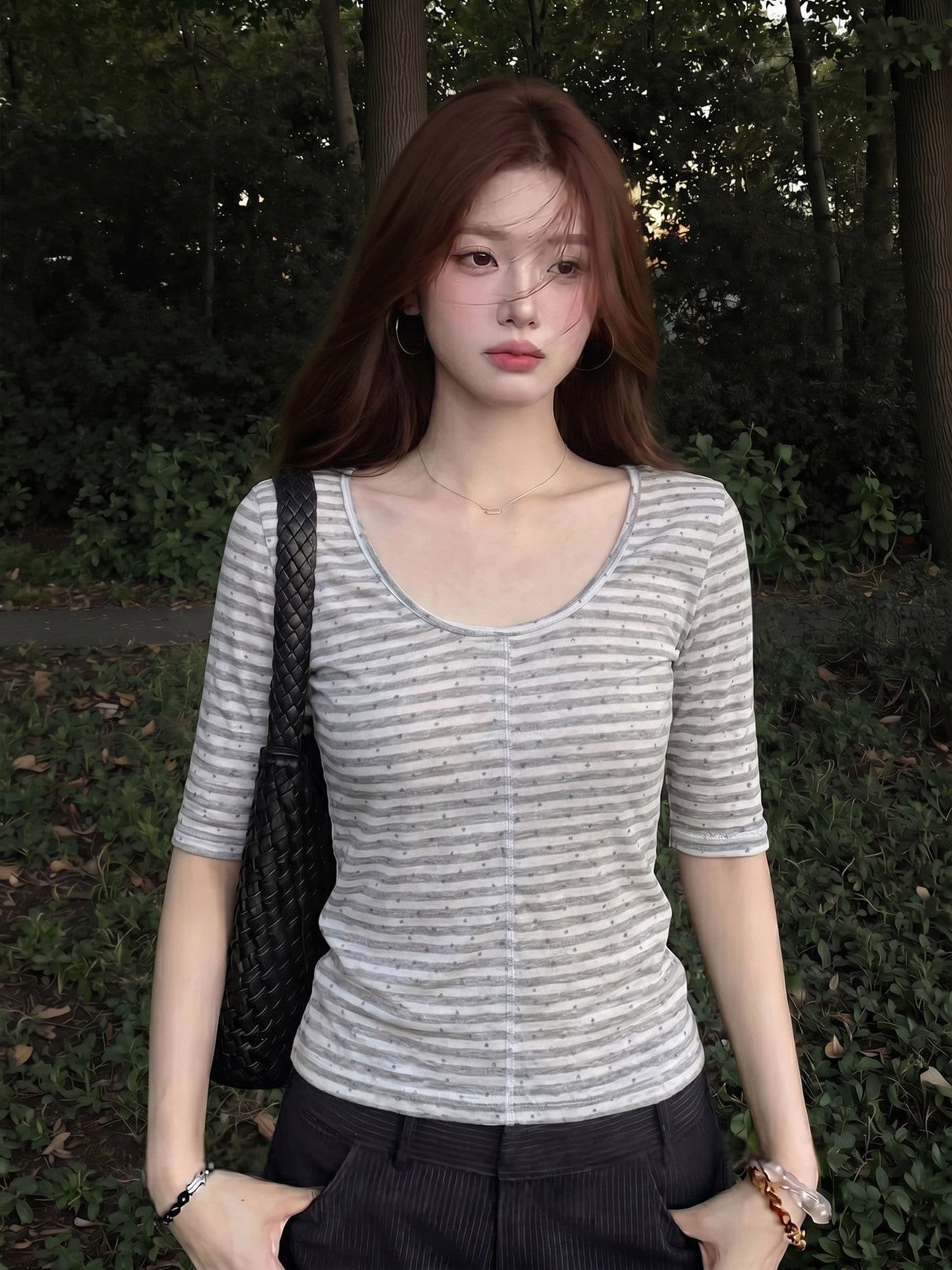 한국 스타일 레트로 순수한 욕망 바람 중간 소매 티셔츠 여성 여름 새로운 몸매 가꾸기 슬림해 보이는 디자인 센스 작은 대중 스트라이프 맨위 ins 이미지 4