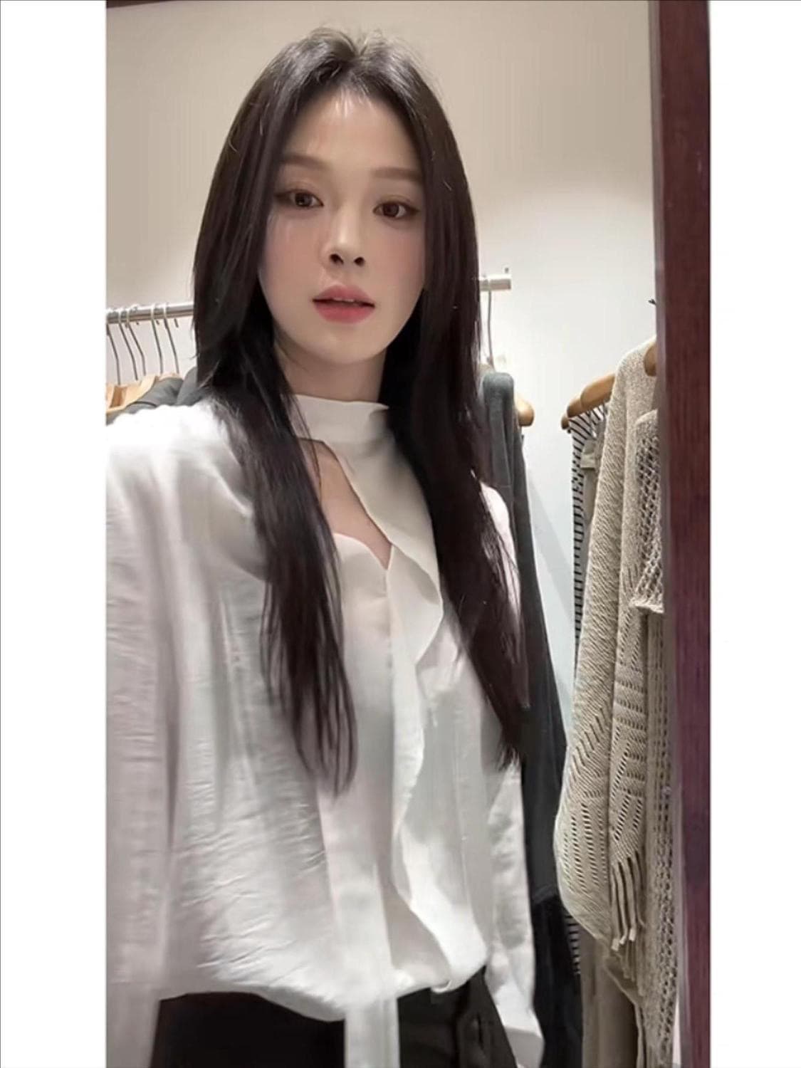 한 부서 Chic 긴팔 품격 리본 맨위 화이트 여성 셔츠 가을 새로운 고급 센스 루즈핏 다용도 셔츠 이미지 3
