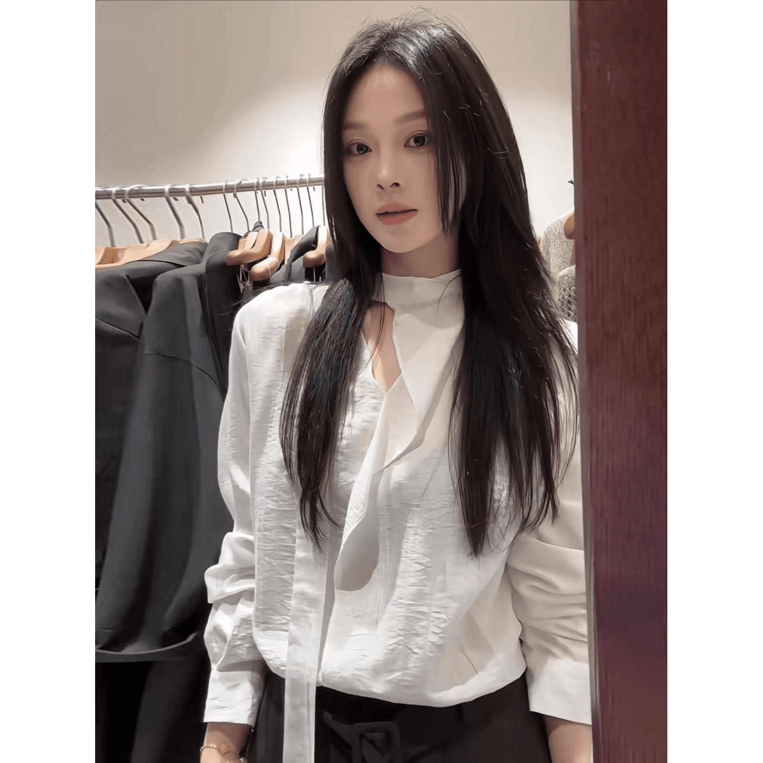 한 부서 Chic 긴팔 품격 리본 맨위 화이트 여성 셔츠 가을 새로운 고급 센스 루즈핏 다용도 셔츠 이미지 5