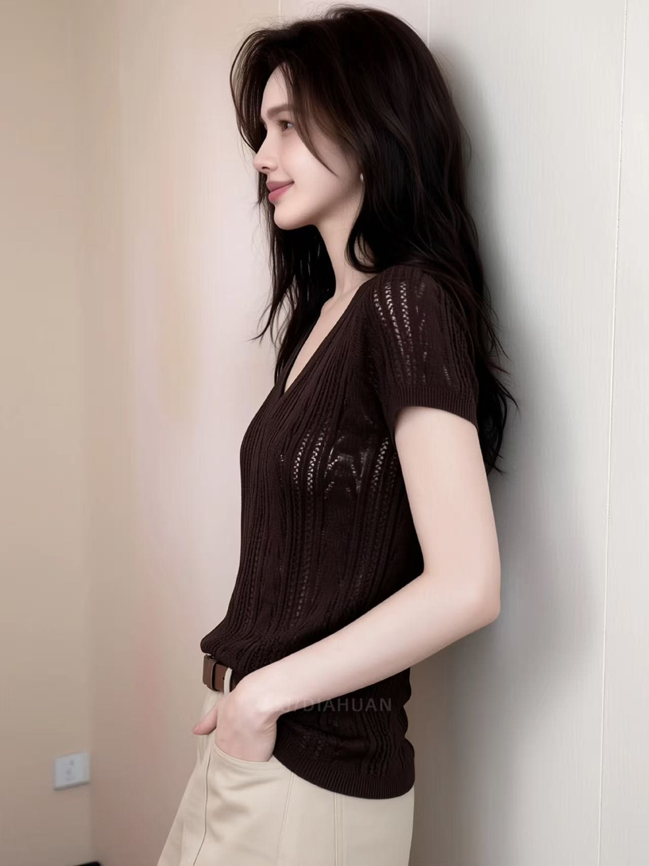 2026 여름 새로운 프랑스식 미니멀리즘 V넥 홀로우 아웃 니트 스웨터 여성용 짧은 소매 몸매 가꾸기 슬림해 보이는 품격 출퇴근 맨위 이미지 4