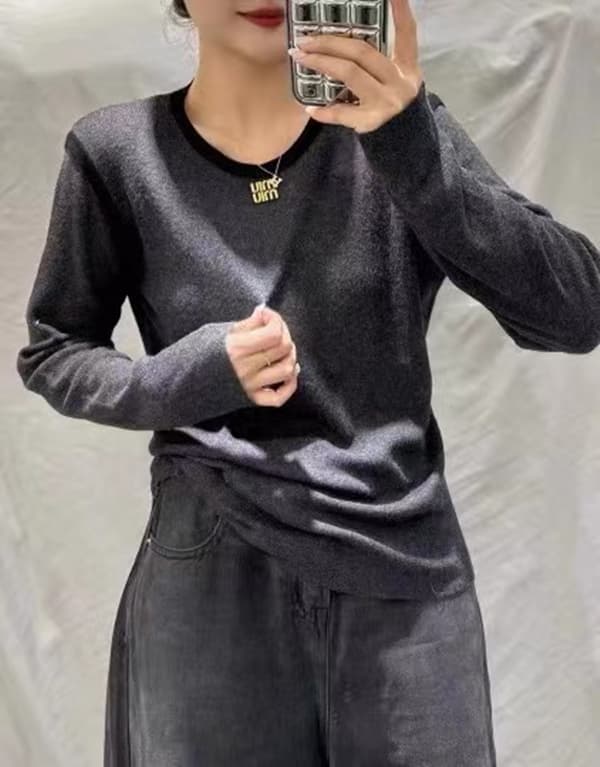 유럽 한 물품 2026 가을 겨울 새로운 배색 몸매 가꾸기 기본 셔츠 알파벳 부드러운 찹쌀 니트 스웨터 여성 품격 슬림해 보이는 다용도 상세 이미지 6