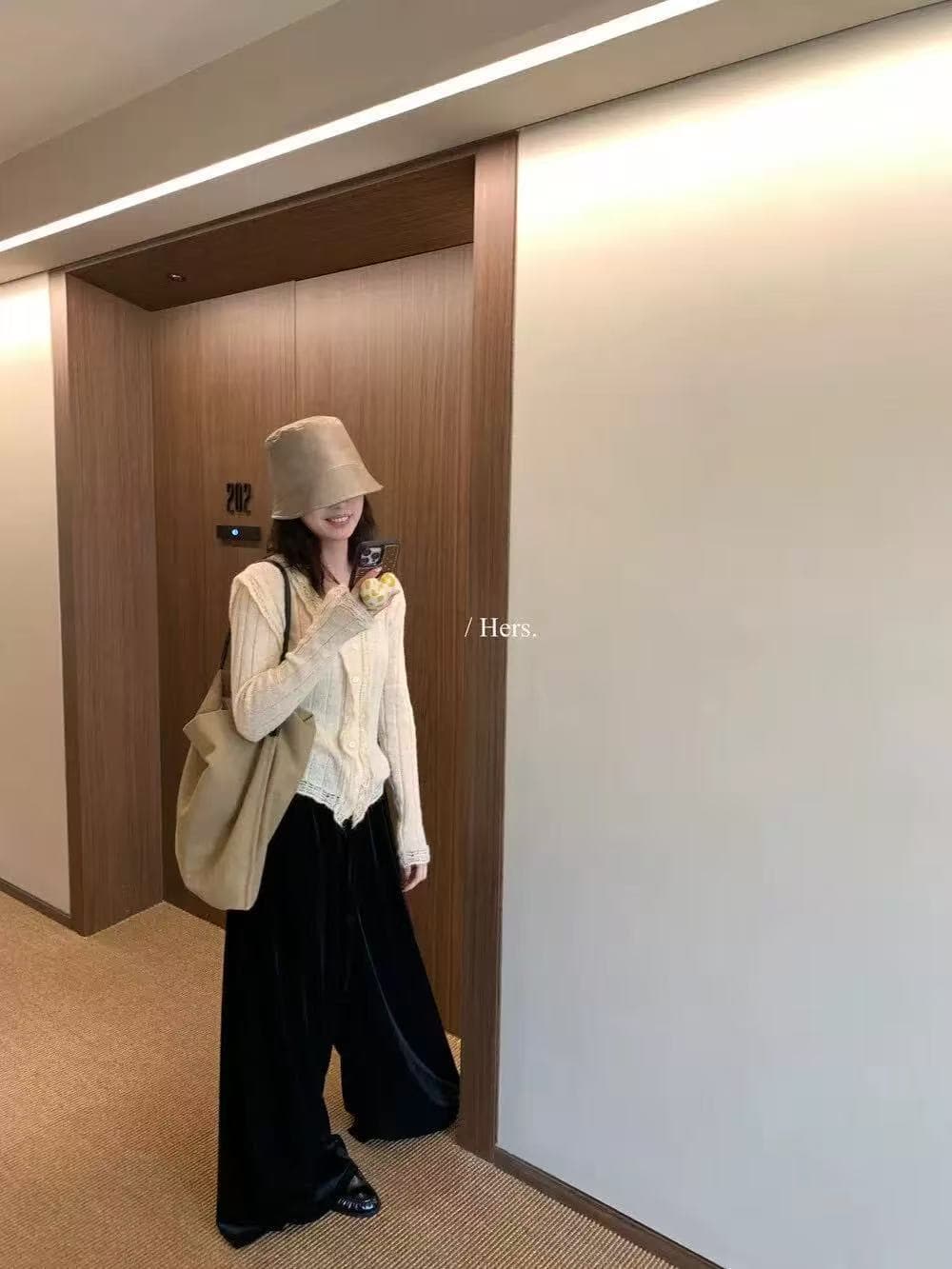 26 이른 가을 한국 스타일 미니멀리즘 레트로 프랑스식 품격 느긋한 부드러운 찹쌀 다용도 루즈핏 프릴 니트 오픈 가디건 스웨터 상세 이미지 3