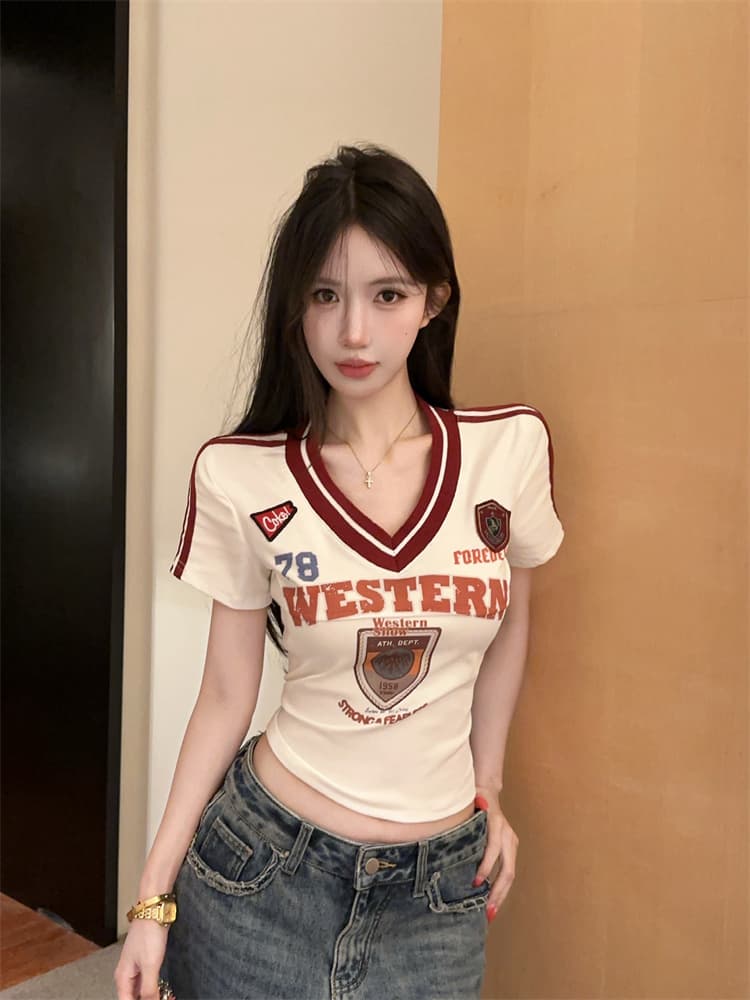 실사 아메리칸 핫걸 V넥 배색 바 기사 반팔 티셔츠 여성 알파벳 자수 몸매 가꾸기 쇼트 스타일 맨위 상세 이미지 9