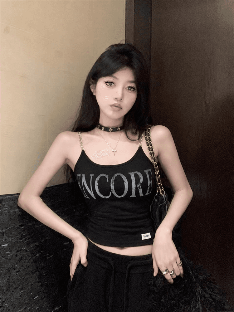 실사 아메리칸 핫걸 작은 대중 디자인 센스 체인 프린트 캐미솔 여름 외출용 맨위