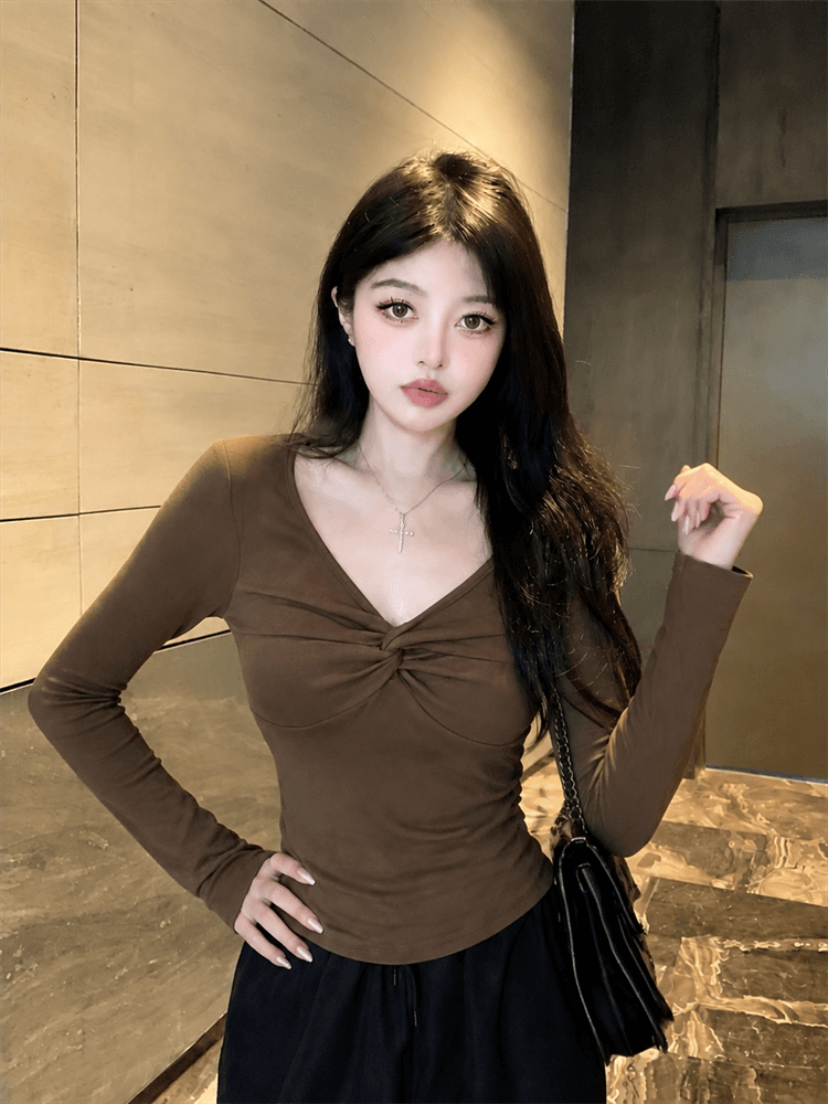 실사 가을 겨울 한국 스타일 순수한 욕망 비틀림 양모 V넥 몸매 가꾸기 슬림해 보이는 긴팔 티셔츠 기본 셔츠 맨위 여성 상세 이미지 5