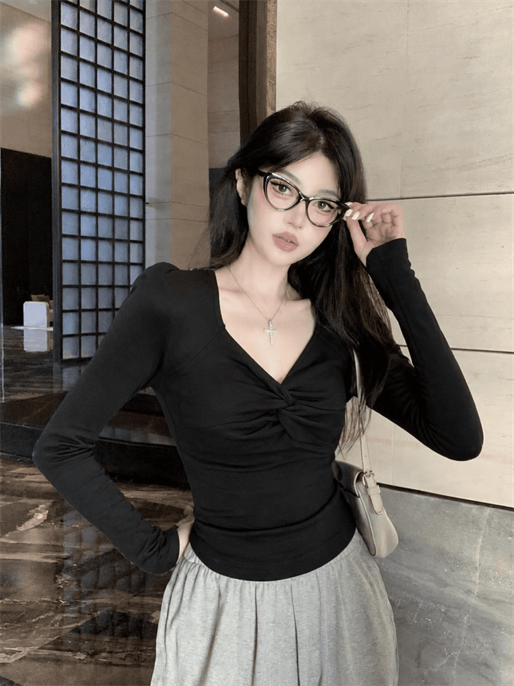 실사 가을 겨울 한국 스타일 순수한 욕망 비틀림 양모 V넥 몸매 가꾸기 슬림해 보이는 긴팔 티셔츠 기본 셔츠 맨위 여성 상세 이미지 17
