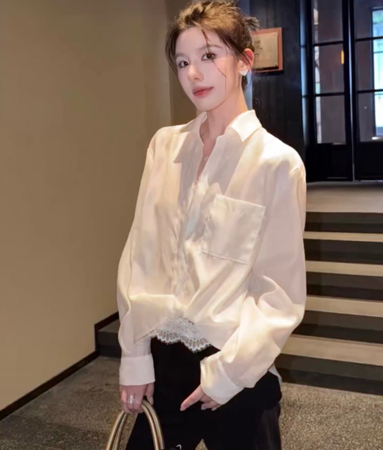 켜기 새로운 가을 새로운 패션 다용도 슬림해 보이는 품격 벨 랭 셔츠 레이스 조각 셔츠 상세 이미지 6