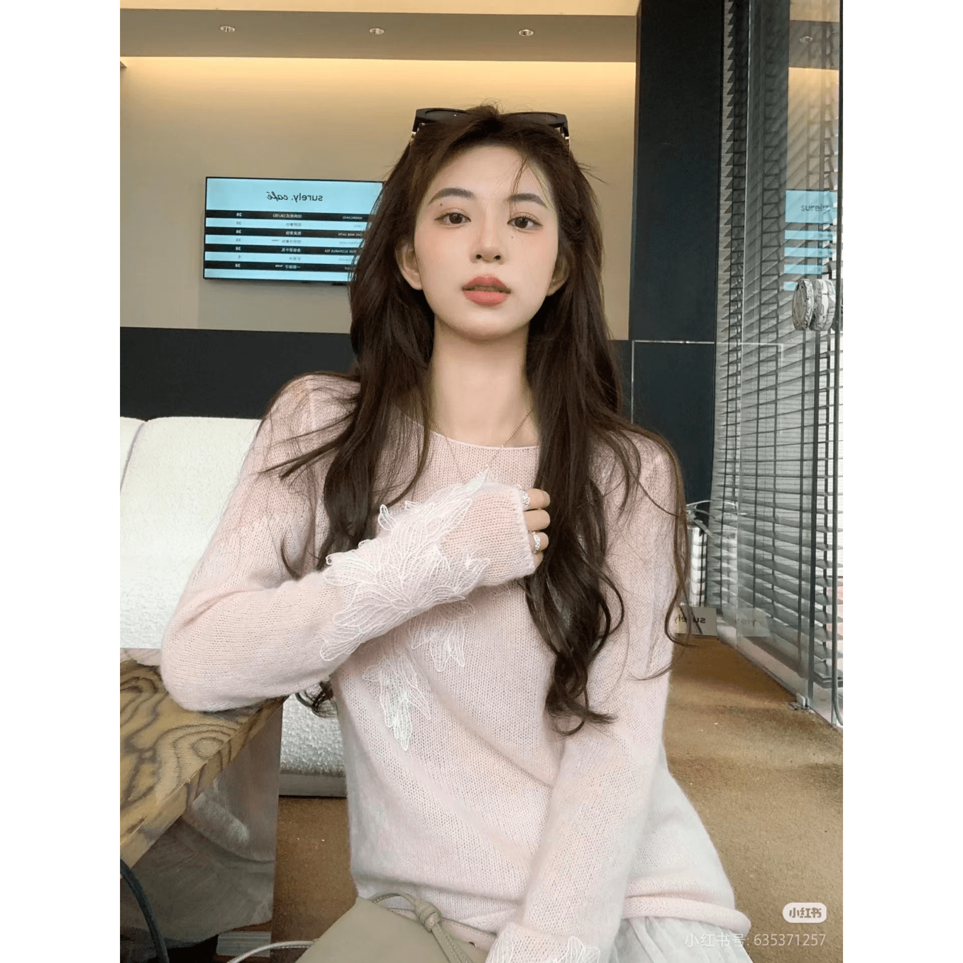 홀로우 아웃 풀오버 니트 스웨터 디자인 센스 여성 한국 스타일 루즈핏 긴팔 맨위 2026 봄과 가을 옷 새로운 높은 품질 털 이미지 5