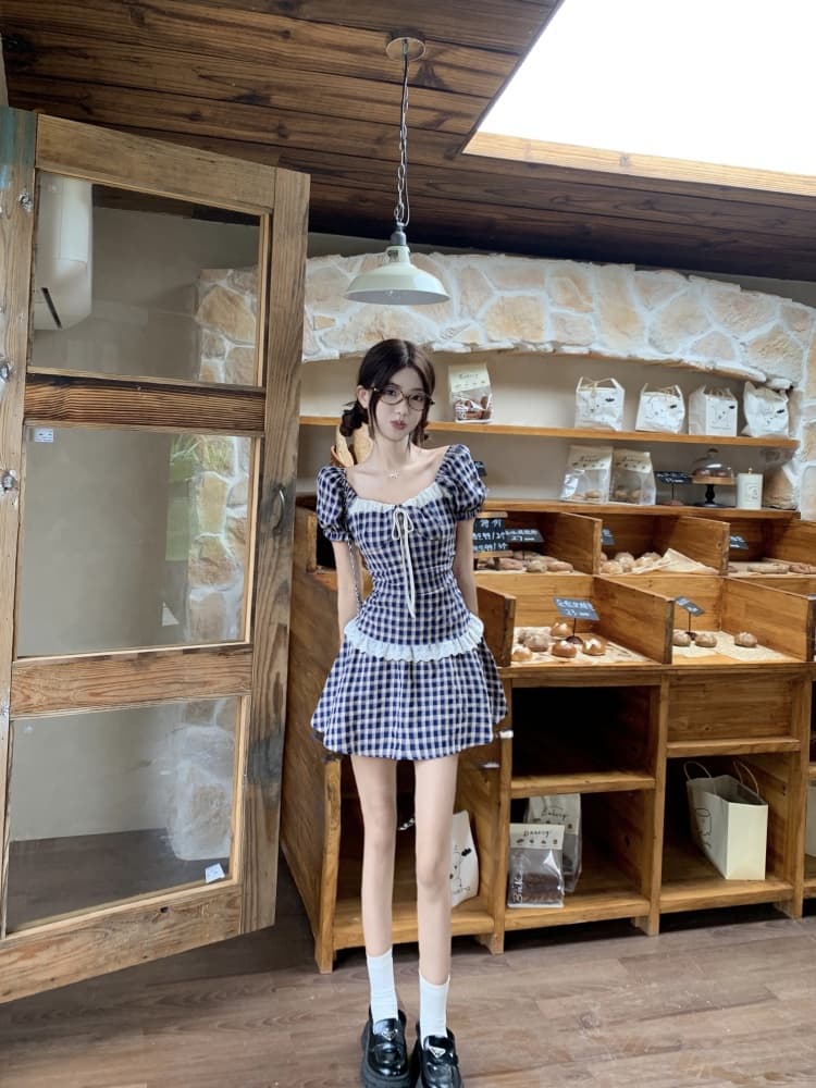 지방 mm 품격 레트로 한 여성 배색 체크무늬 드레스 u 모양 칼라 레이스 조각 한 마디 슬림해 보이는 미니 스커트 상세 이미지 10