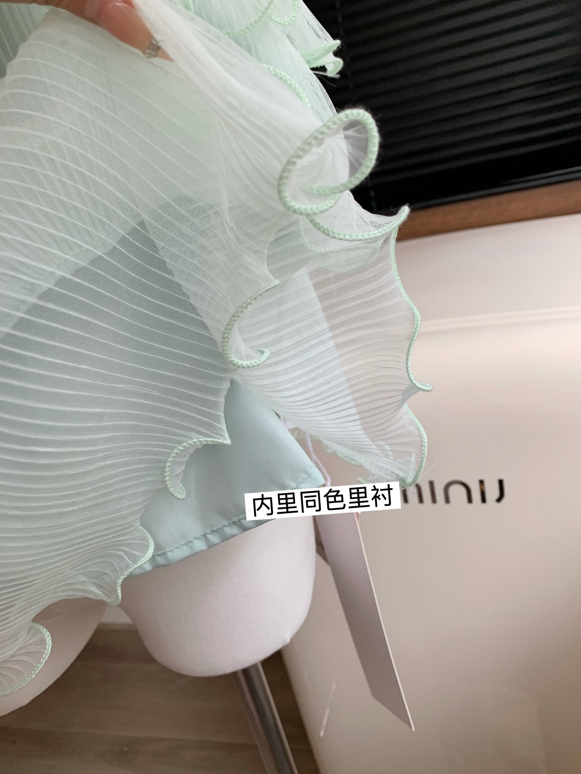 한 부서 부드러운 캐미솔 분위기 센스 슬림해 보이는 캐주얼 프릴 민소매 아름다운 아름다운 작은 맨위 여성 여름 상세 이미지 5