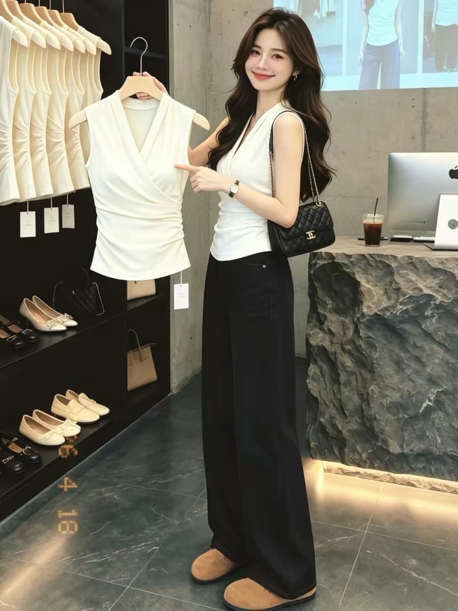 화이트 V넥 십자가 주름 허리 수축 캐미솔 2026 여름 튀김 거리 고유 한 아름다운 분위기 센스 맨위 상세 이미지 1