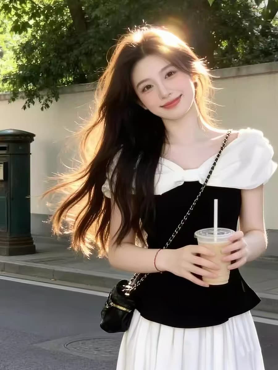 프랑스식 오프숄더 반팔 여성 셔츠 여름 디자인 센스 작은 대중 허리 수축 슬림해 보이는 품격 고급 센스 출퇴근 맨위 상세 이미지 2