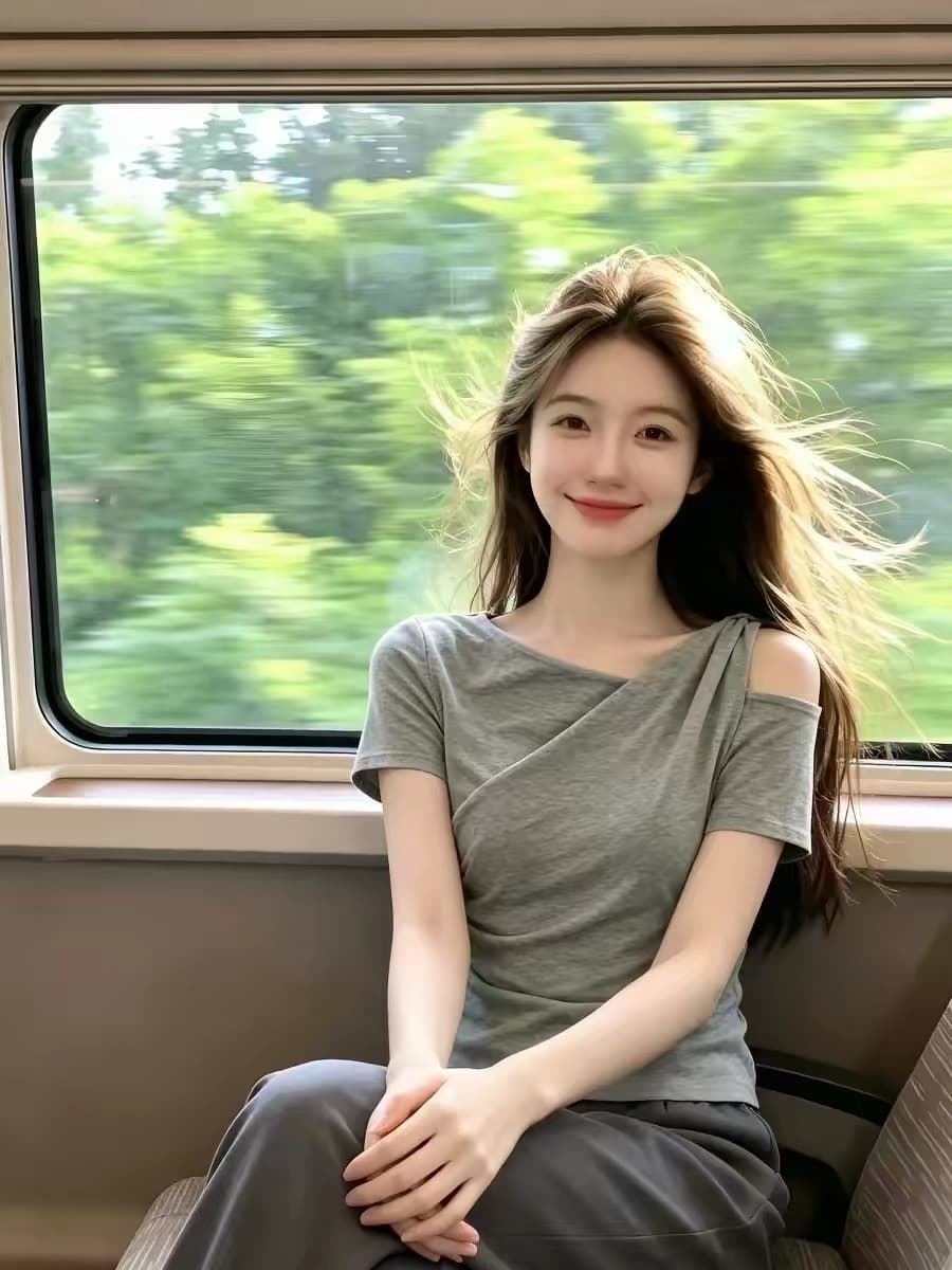 프랑스식 부드러운 바람 비스듬한 칼라 주름 반팔 티셔츠 여성 여름 새로운 몸매 가꾸기 디자인 센스 고급 외국 가스 맨위 트렌디 상세 이미지 3