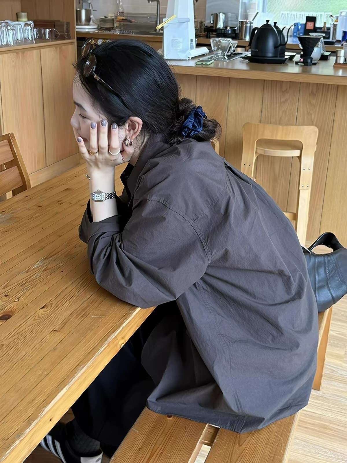 한 부서 레트로 느긋한 느슨함 센스 긴팔 셔츠 여성 코트 2026 봄 가을 외부 가져 가라. 캐주얼 품격 셔츠 맨위