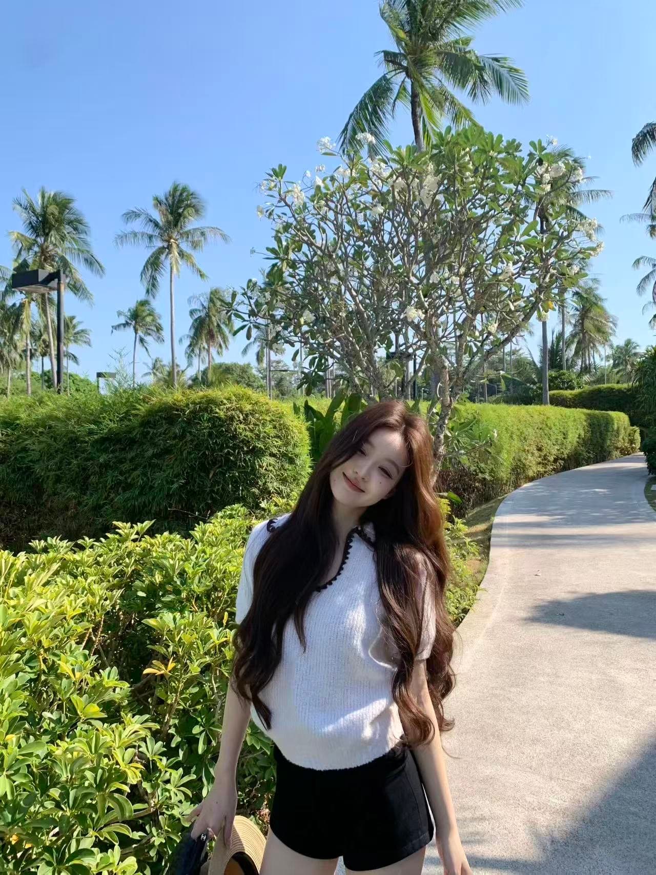 프랑스식 화이트 폴로 칼라 작은 샤넬 스타일 니트 스웨터 여성 여름 고급 천 골드 센스 품격 루즈핏 아름다운 반팔 맨위 이미지 4