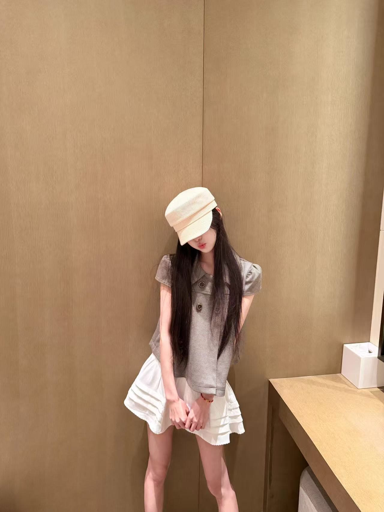 프랑스식 레트로 체크무늬 여성 셔츠 이른 봄 2026 새로운 반팔 셔츠 작은 셔츠 피터 팬 칼라 몸매 가꾸기 투피스 세트 상세 이미지 1