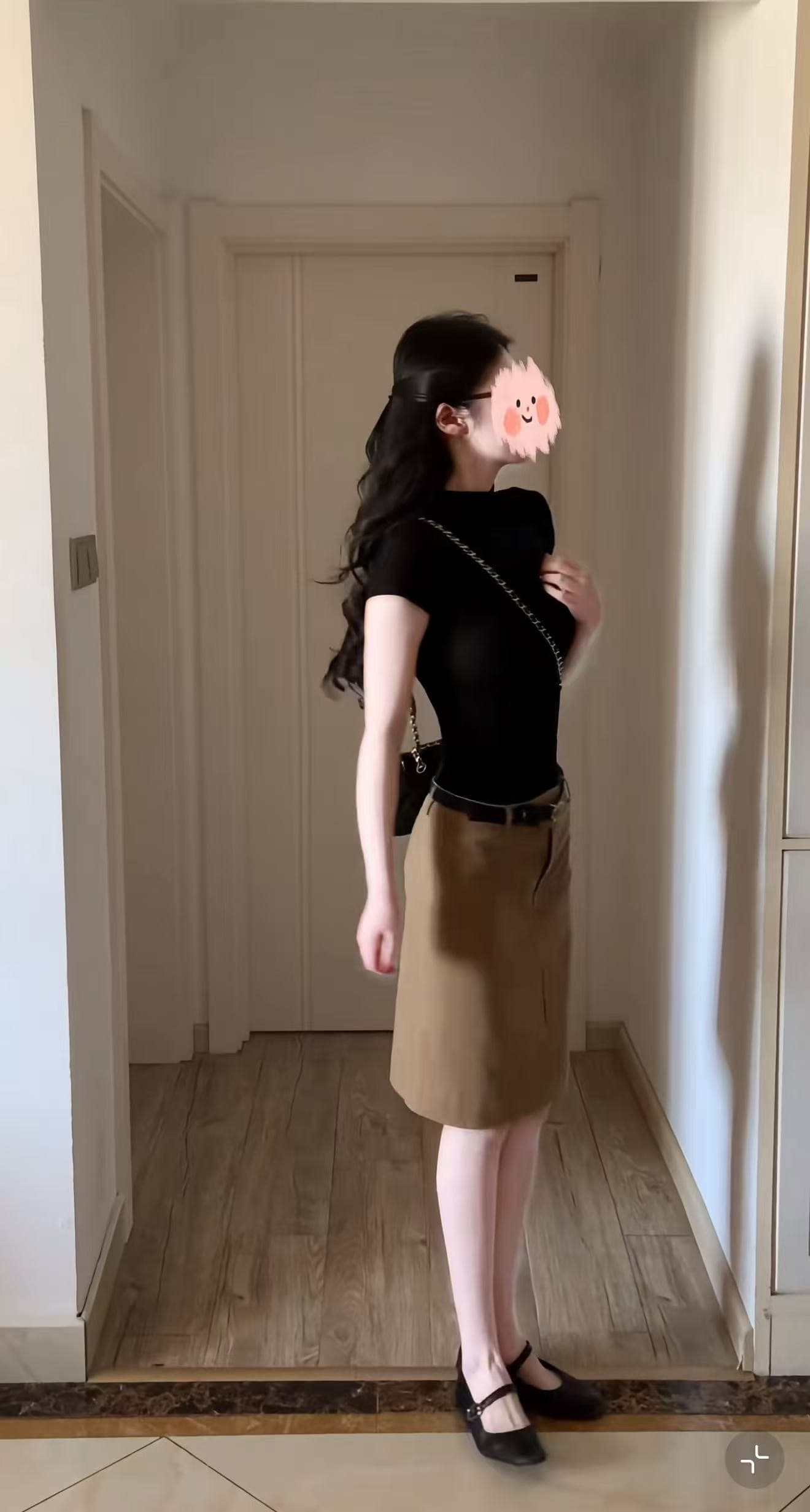 프랑스식 레트로 카키 라미 치마 반신 스커트 여성 봄 여름 새로운 다용도 캐주얼 이후 중 트임 정장 중 치마 이미지 4
