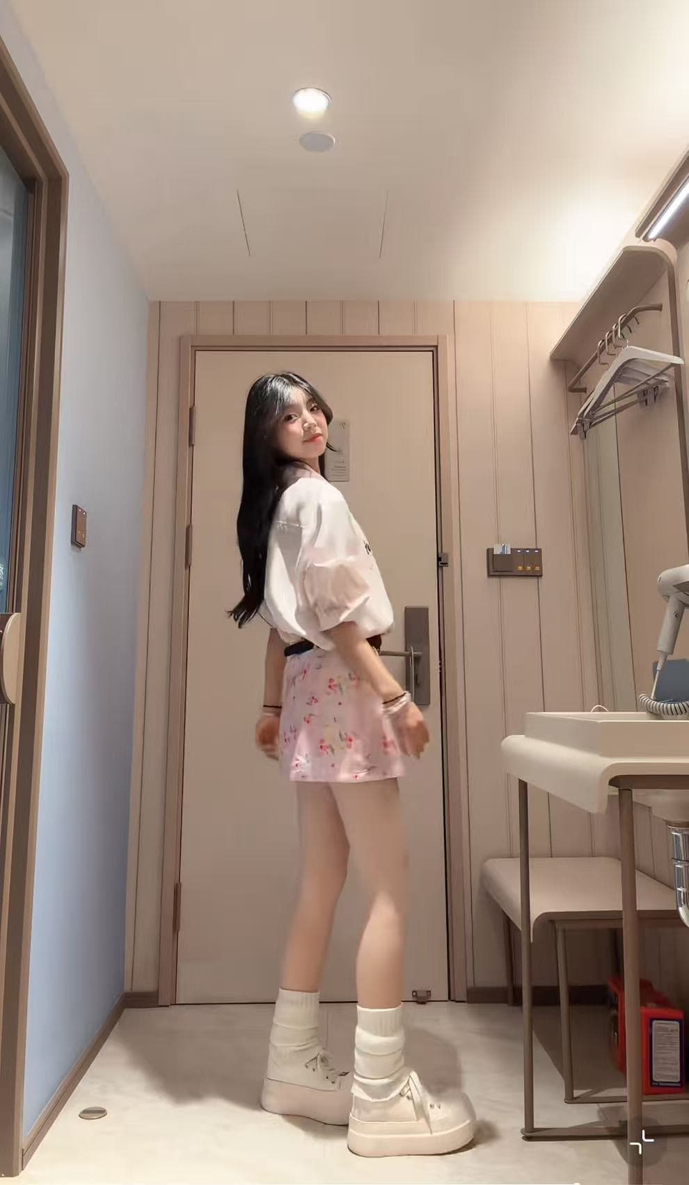 여름 드레스 코디 전체 집합 빛 요리 한 로얄 자매 작은 키 아메리칸 달콤한 매운맛 바람 디자인 센스 맨위 치마 투피스 슈트 이미지 3