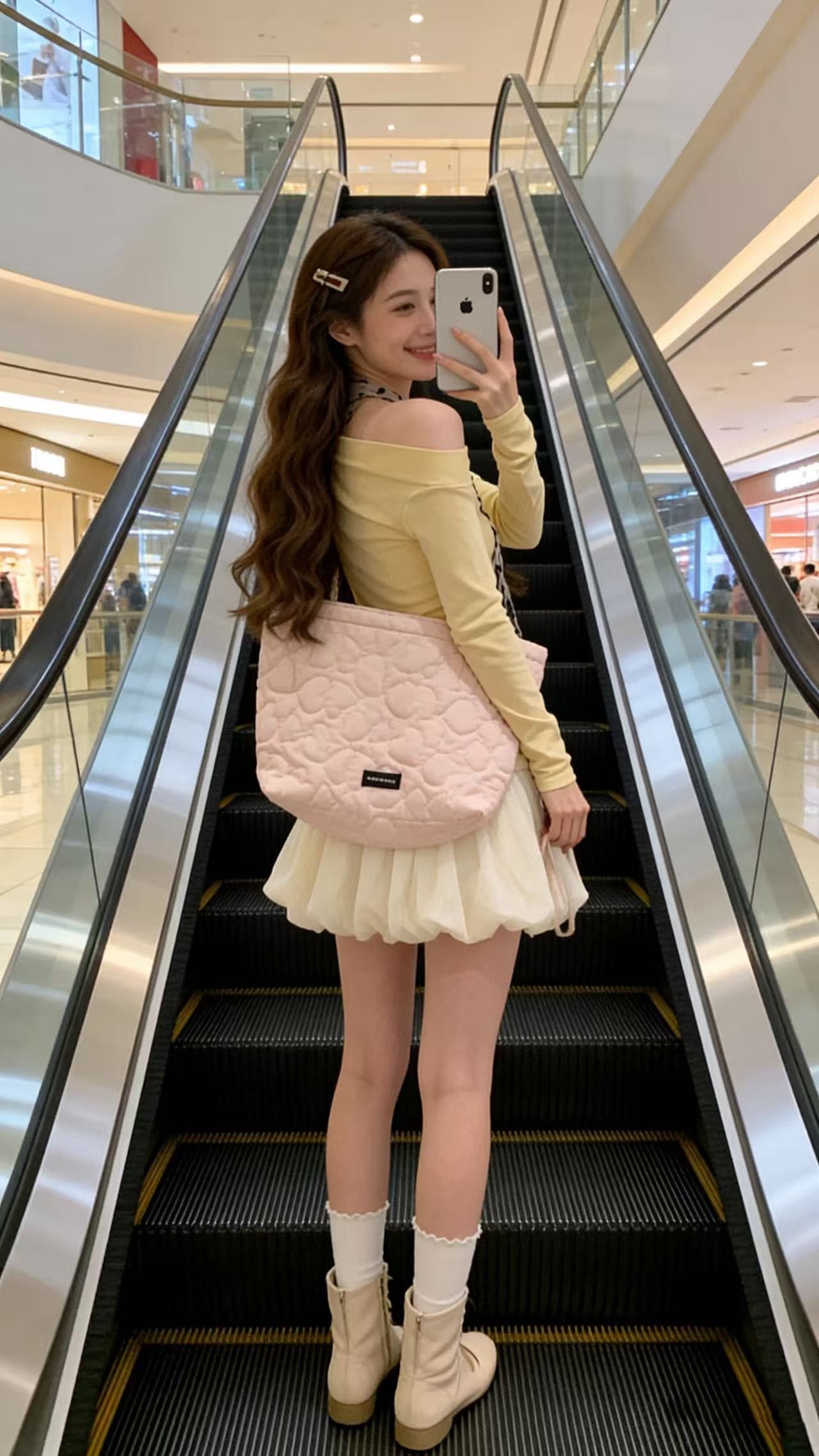 이른 가을 달콤한 핫걸 한 단어 가을 어깨 밝은 노란색 맨위 여성 디자인 센스 패치워크 긴팔 티셔츠 몸매 가꾸기 만나는 세트 상세 이미지 3