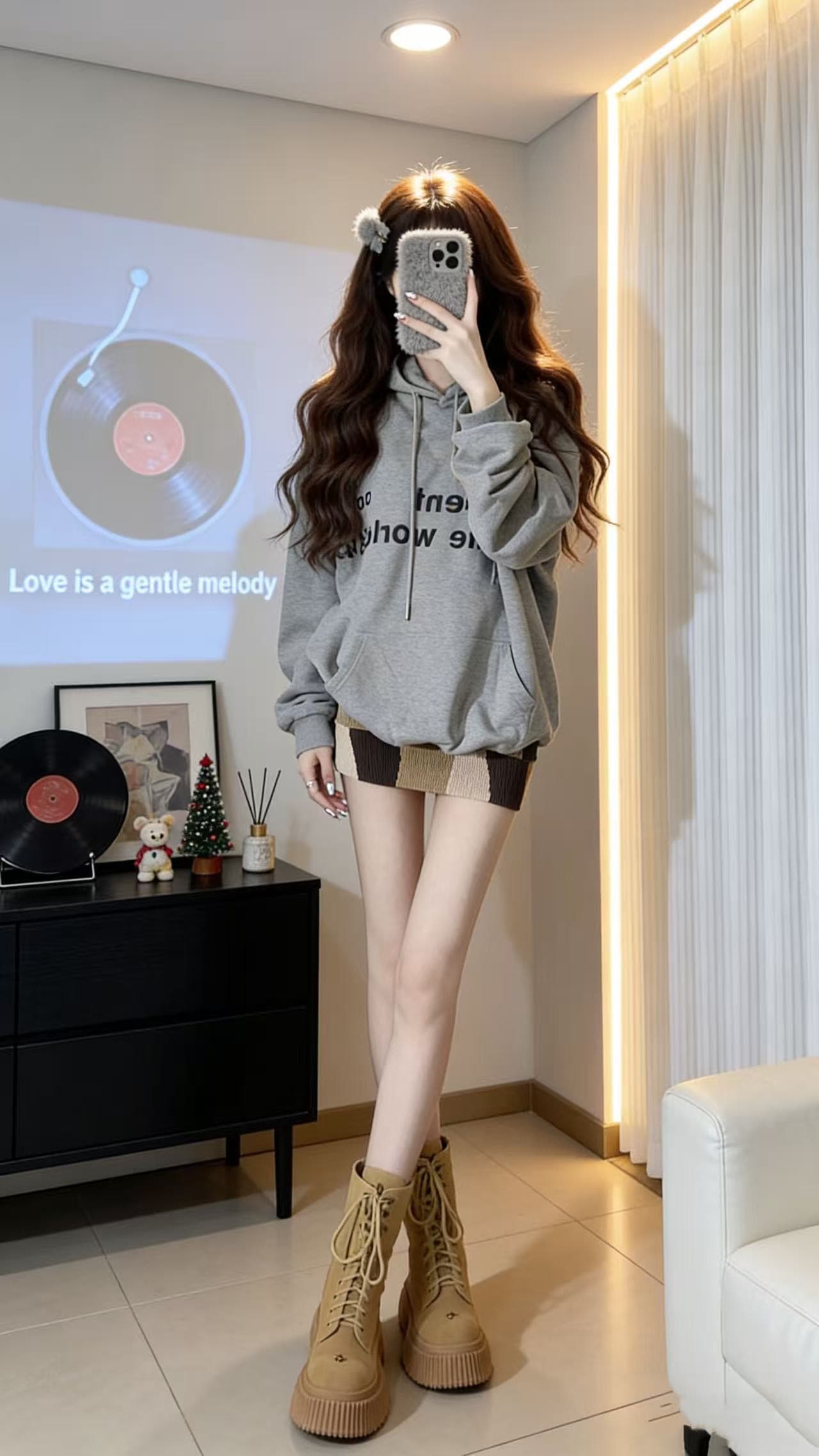 이른 가을 아메리칸 레트로 풀오버 후드 긴팔 후드티 여성 디자인 센스 작은 대중 알파벳 프린트 회색 투피스 슈트 이미지 3