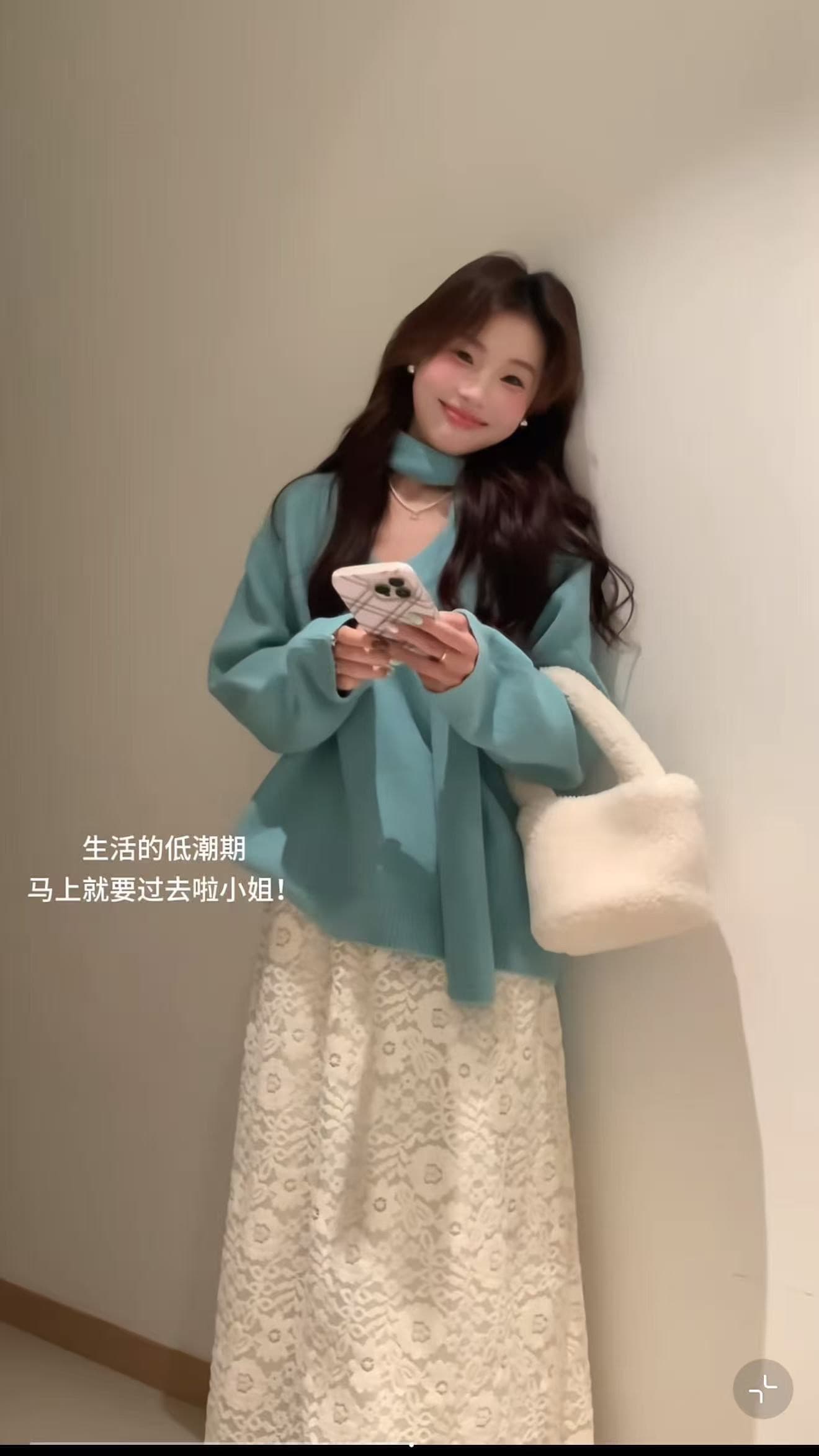 그레이트 착용 자이언트 잘 생긴 레이스 조각 긴팔 스웨터 여자 겨울 나비 매듭 스트랩 부드러운 찹쌀 따뜻한 니트 스웨터 이미지 5