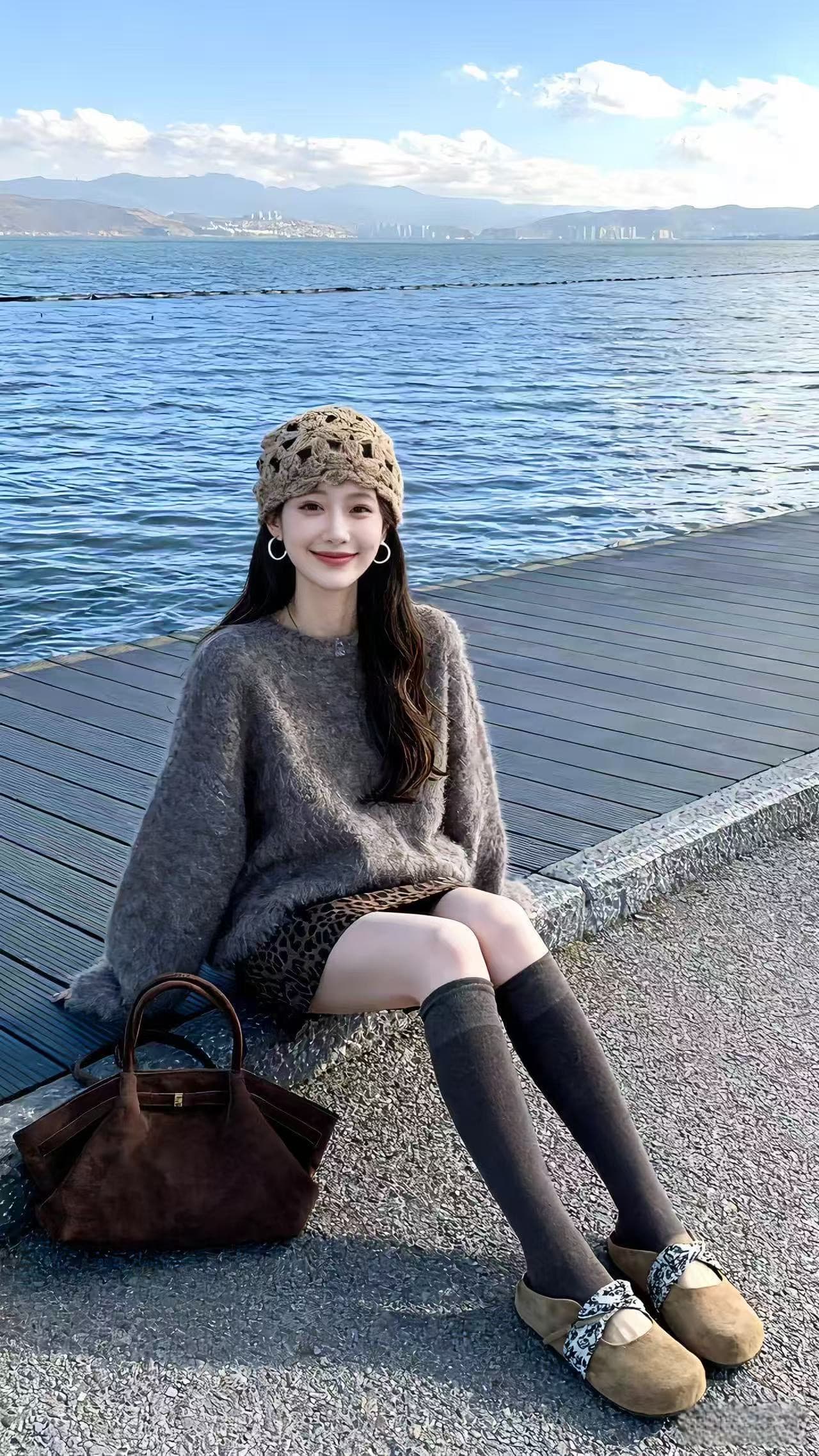 한 부서 이른 가을 chic 세트 여성 2026 새로운 느긋한 느슨함 센스 연령 감소 회색 맨위 반신 스커트 투피스 세트 이미지 2