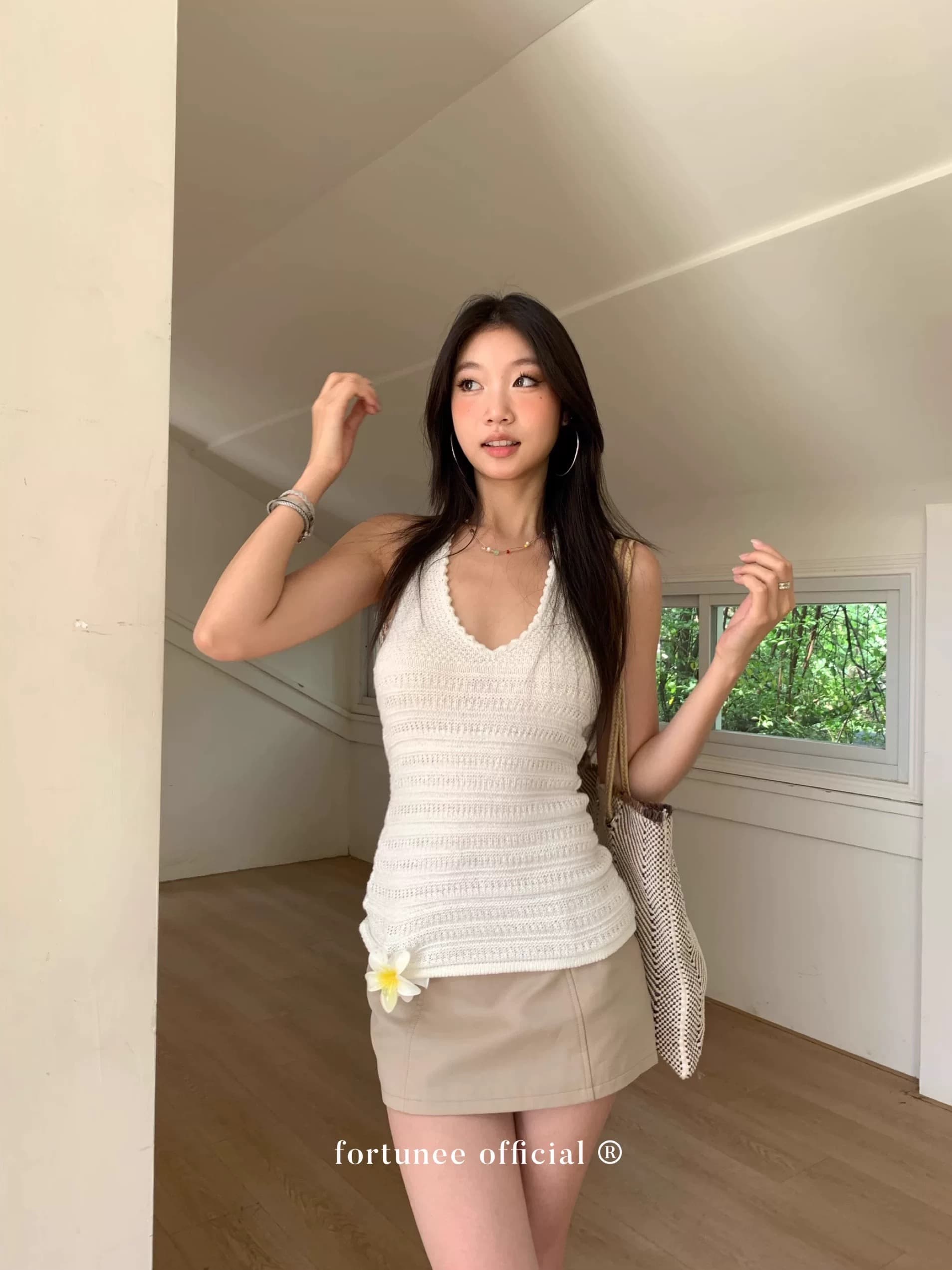 fortunee 홀로우 아웃 자수 니트 행침 목 조끼 여성 여름 디자인 센스 핫걸 몸매 가꾸기 다용도 민소매 맨위 이미지 2