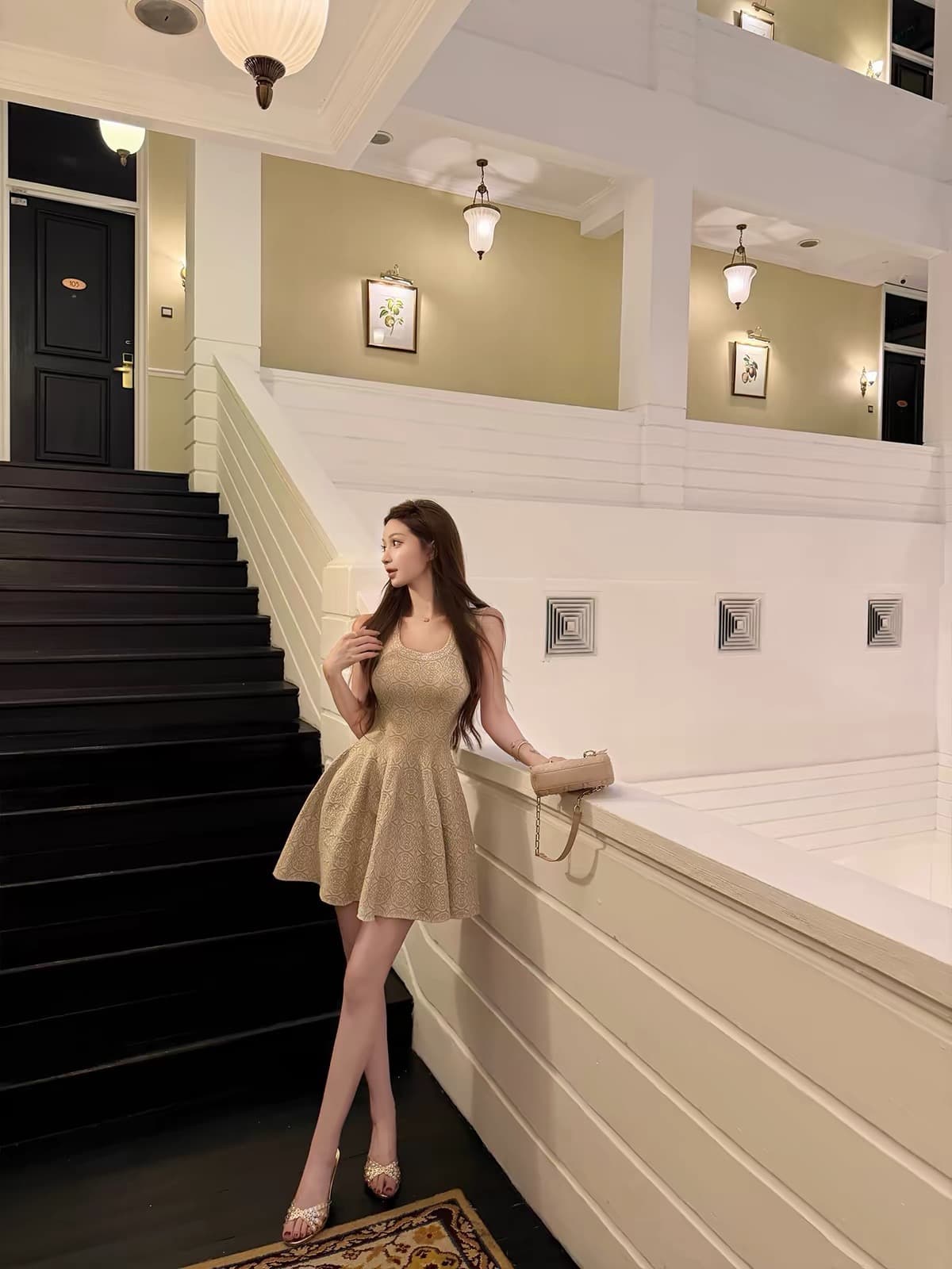 okmashop 矜贵 작은 천 골드 민소매 여성 드레스 여름 고대 조기 천 골드 센스 품격 허리 수축 치마 이미지 3