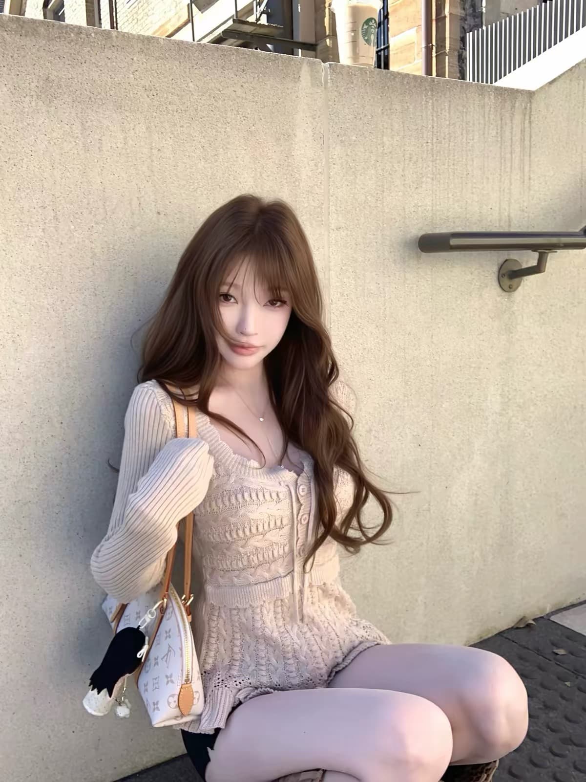 suuuicee 니켈 예 손 편지 이중층 니트 질감 패치워크 순수한 욕망 부서 벨트 측면 칼라 트위스트 꽃 풀오버