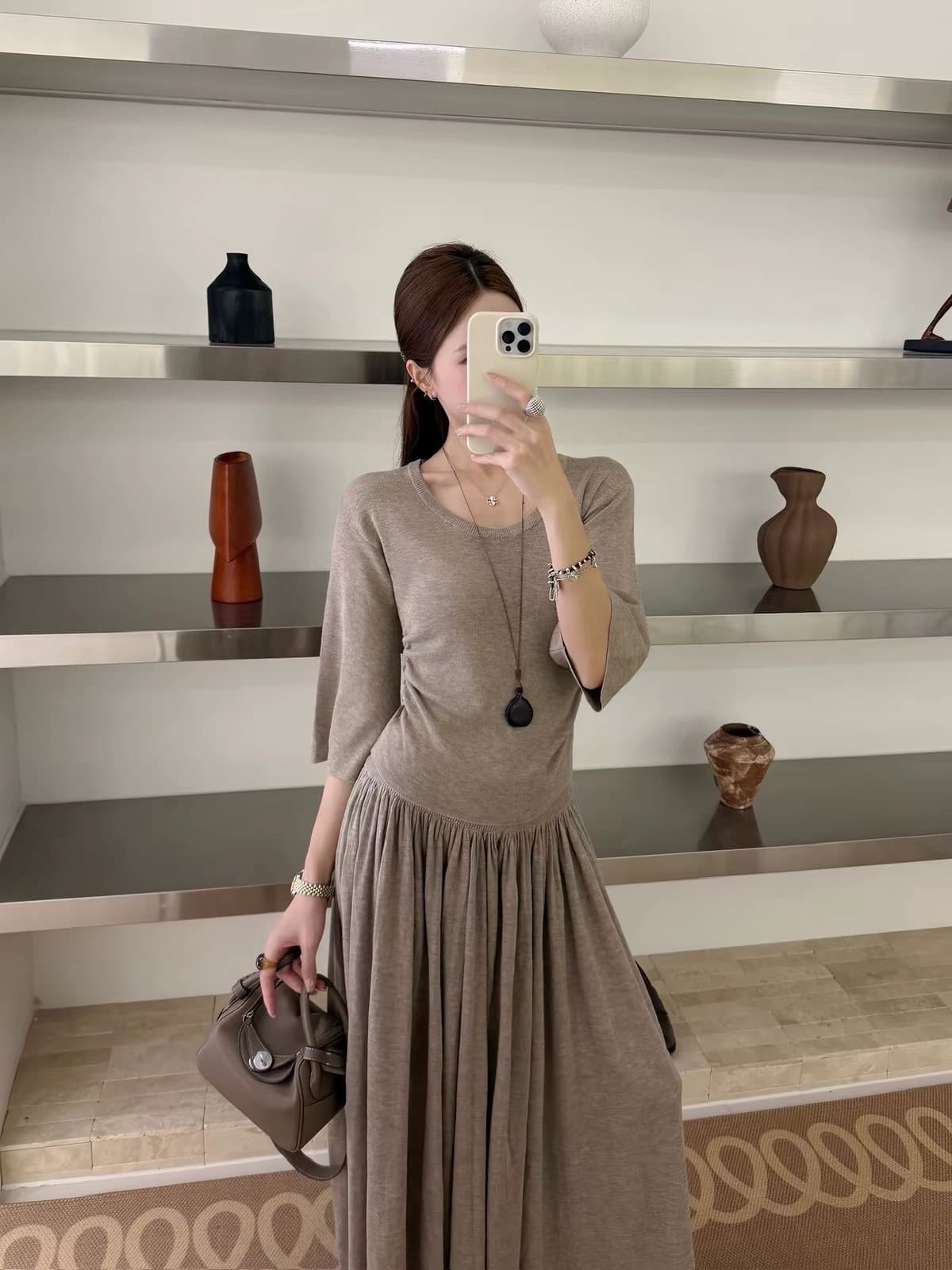 이른 가을 한국 스타일 미니멀리즘 패션 u 칼라 루즈핏 7부 소매 니트 스웨터 몸매 가꾸기 허리 수축 품격 다용도 기본 셔츠 여성 상세 이미지 2