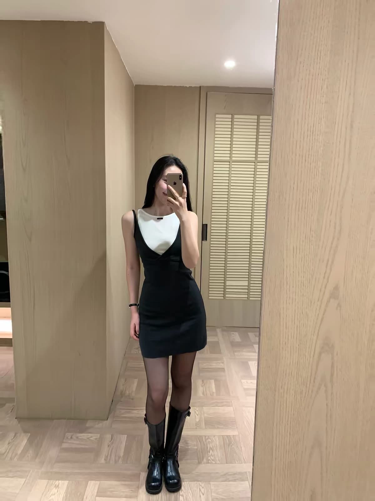 la miu 부서 V넥 배색 몸매 가꾸기 슬림해 보이는 페이크 레이어드 미니멀리즘 바람 니트 드레스 상세 이미지 4
