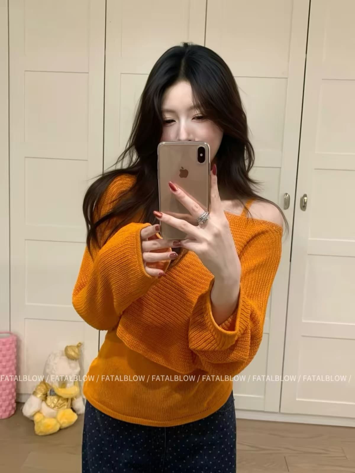 한 부서 핑크색 홀로우 아웃 긴팔 니트 스웨터 여성 조기 가을 스웨터 캐주얼 느긋한 바람 루즈핏 품격 오프숄더 맨위 이미지 2