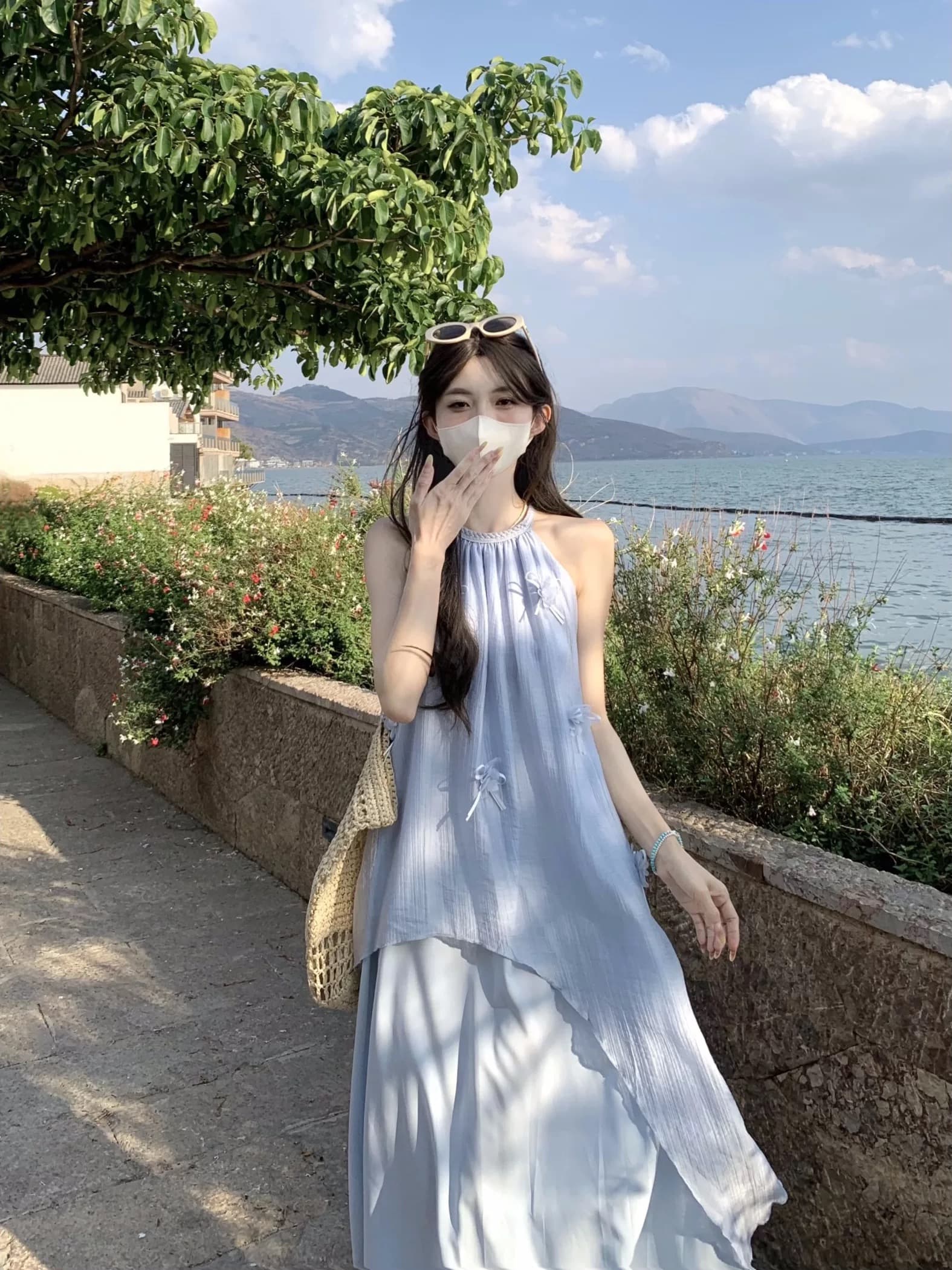 디자인 센스 불규칙 행침 목 여성 드레스 봄 2026 새로운 루즈핏 페이크 레이어드 3 차원 장식 길다 치마 상세 이미지 3