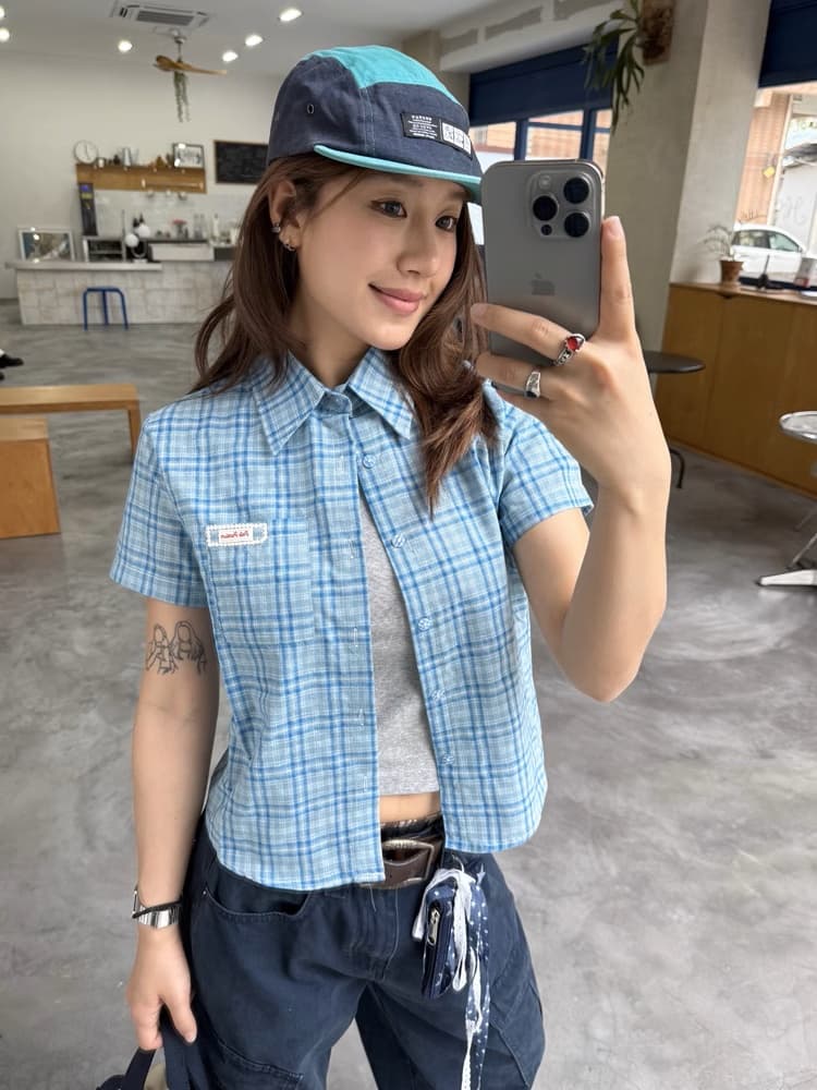 추안 추안 또한 홈 아메리칸 체크무늬 긍정적 인 어깨 반팔 몸매 가꾸기 여성 셔츠 여름 새로운 캐주얼 디자인 센스 쇼트 스타일 셔츠 이미지 3