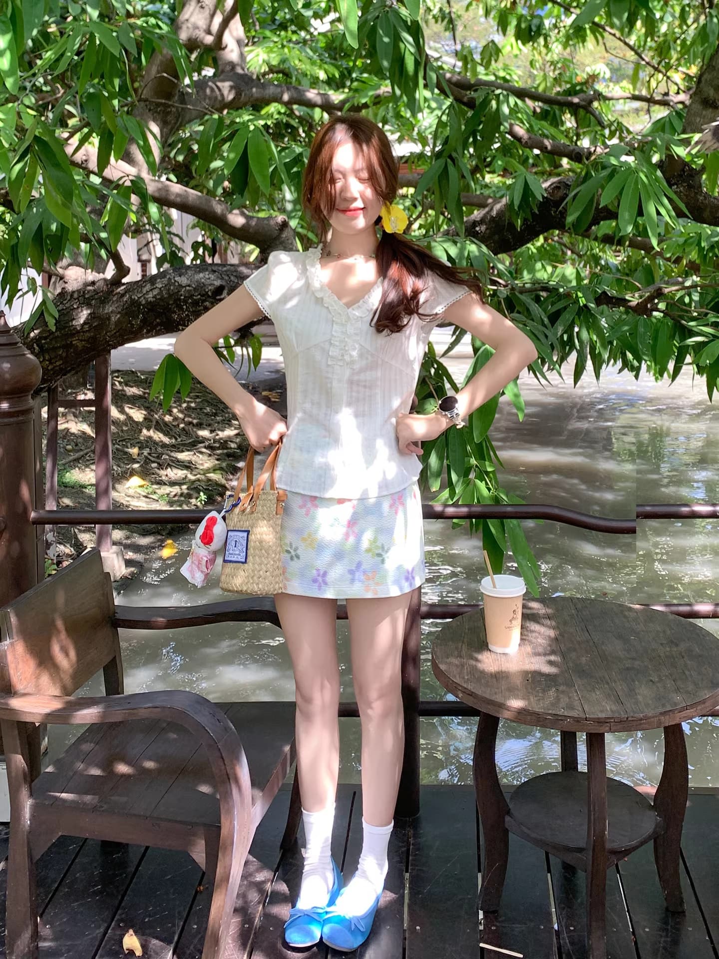 한 번 작은 짭짤한 한 부서 자이언트 잘 생긴 프릴 화이트 V넥 반팔 여성 셔츠 여름 새로운 허리 수축 셔츠 맨위 상세 이미지 3