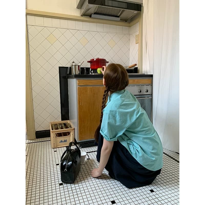 영자 oni 레트로 디자인 센스 작은 대중 체크무늬 반팔 여성 셔츠 루즈핏 슬림해 보이는 캐주얼 자외선 차단 맨위 여름 이미지 2